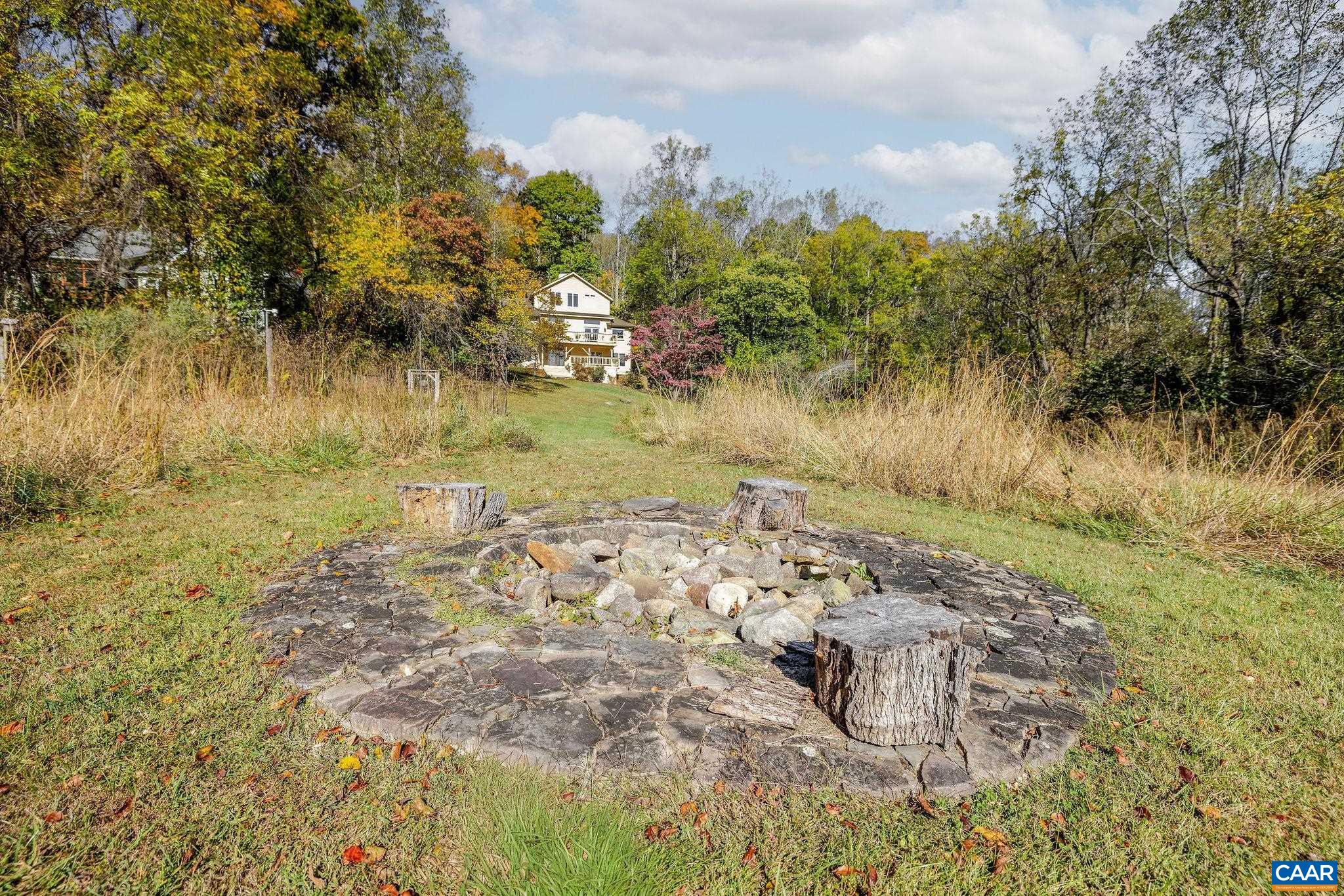 987 RODES FARM DR
