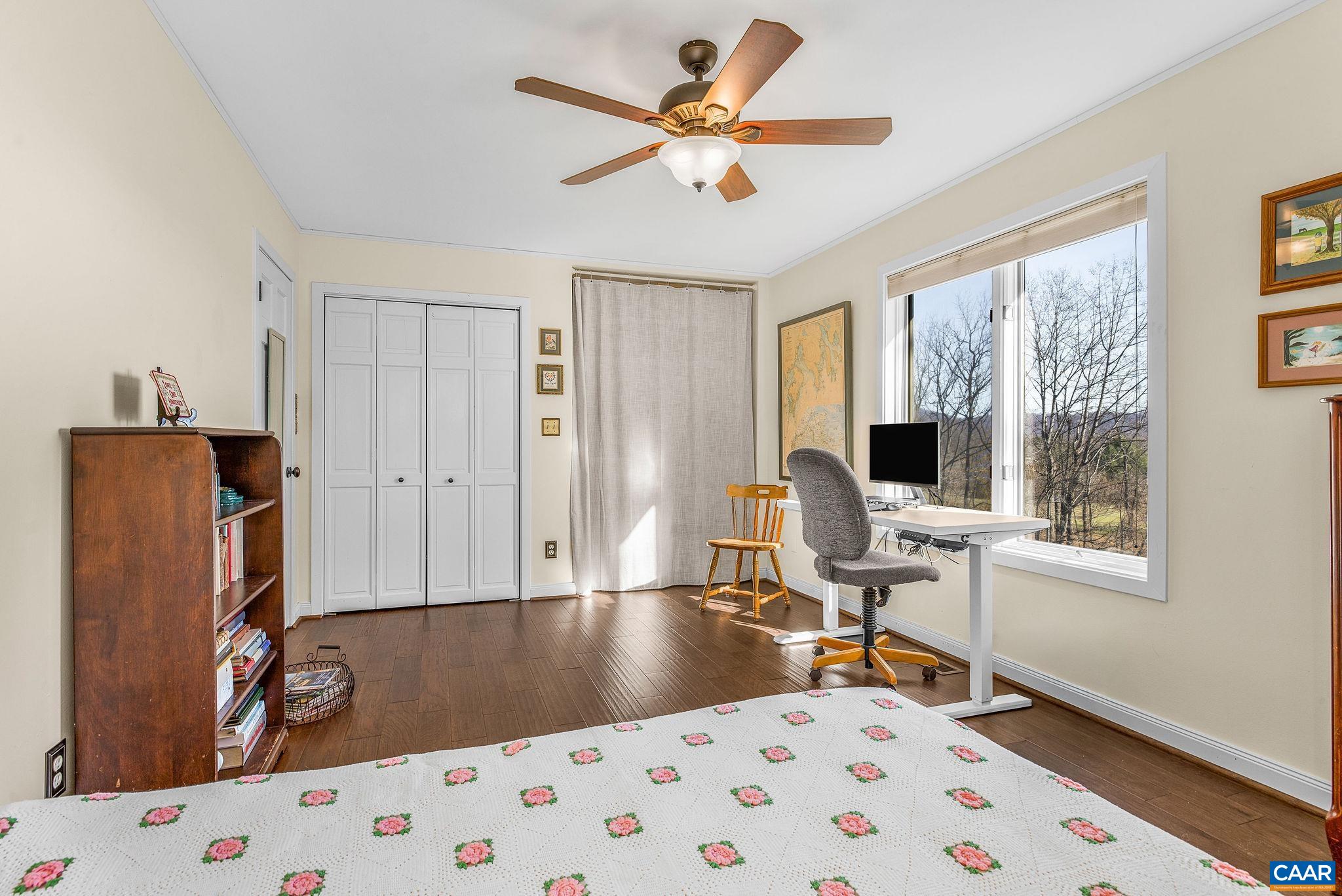 987 RODES FARM DR