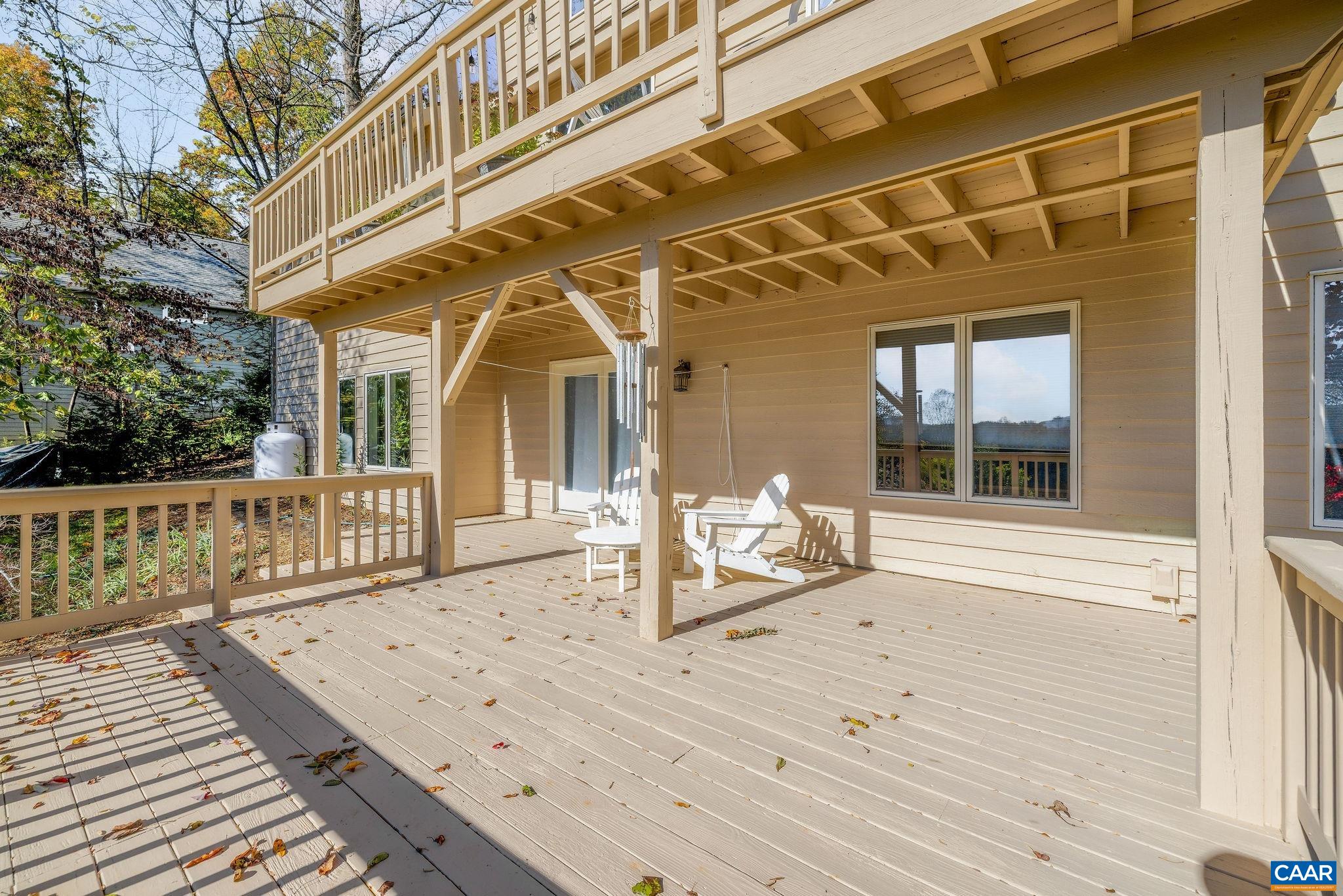 987 RODES FARM DR