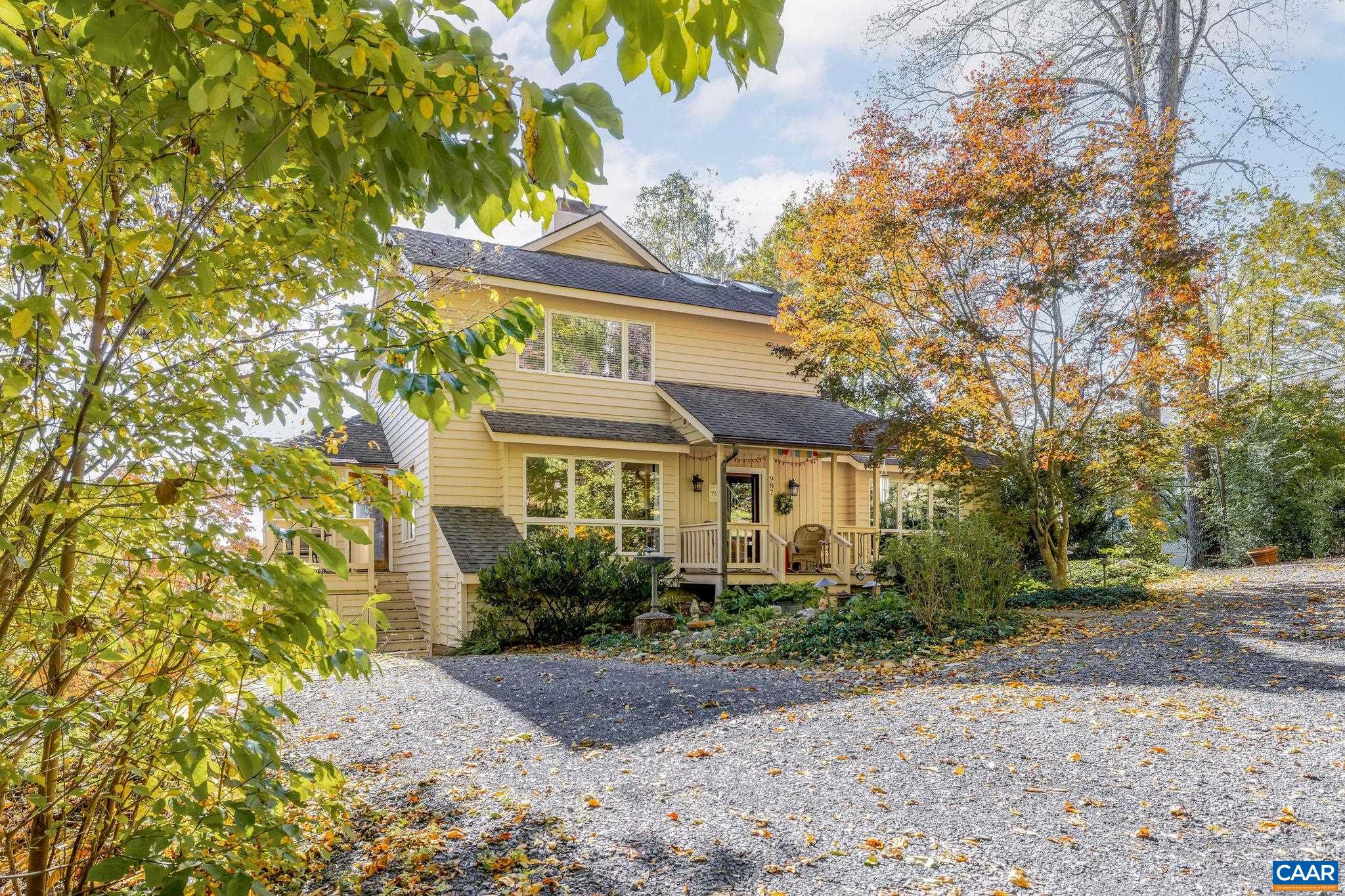 987 RODES FARM DR