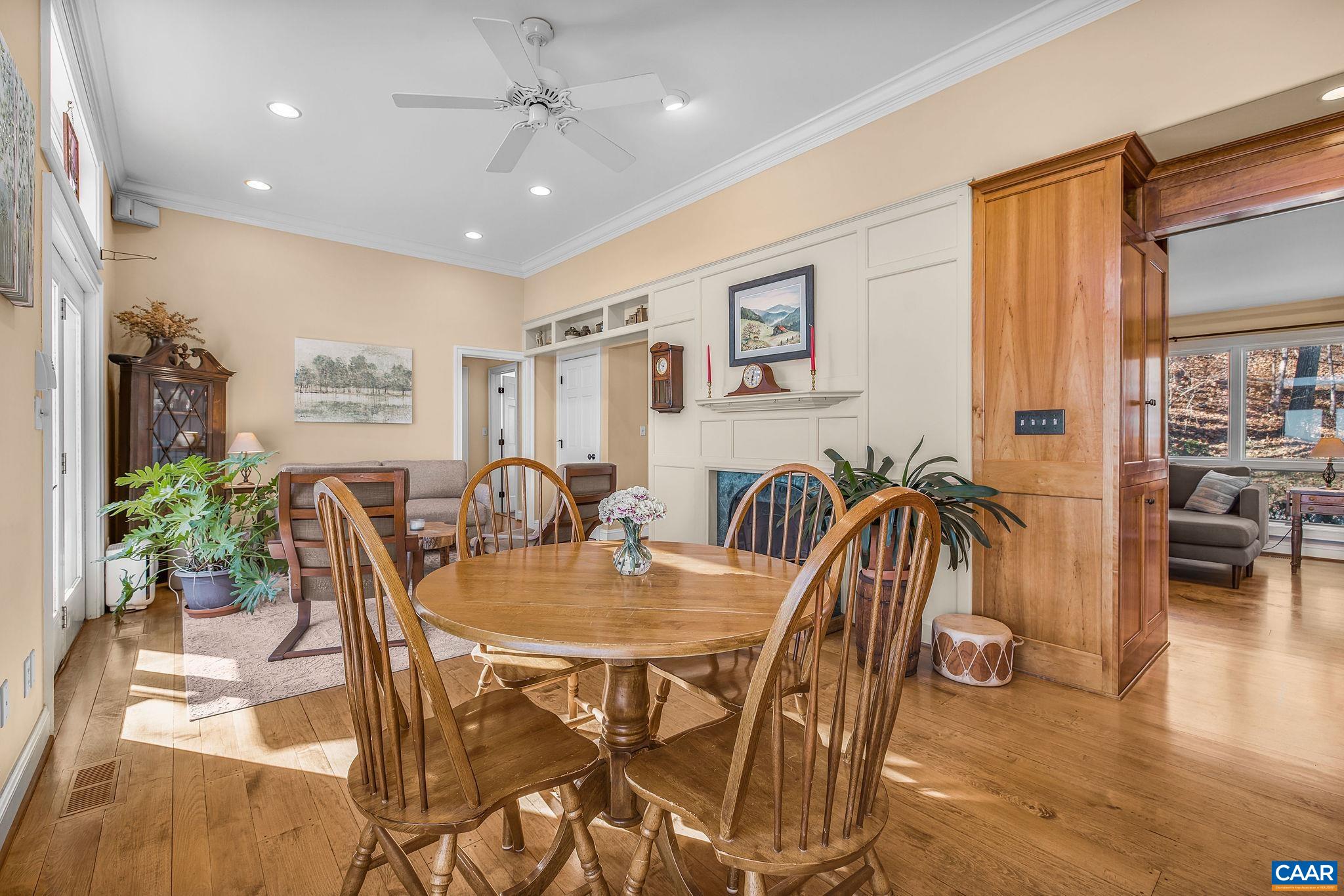 987 RODES FARM DR