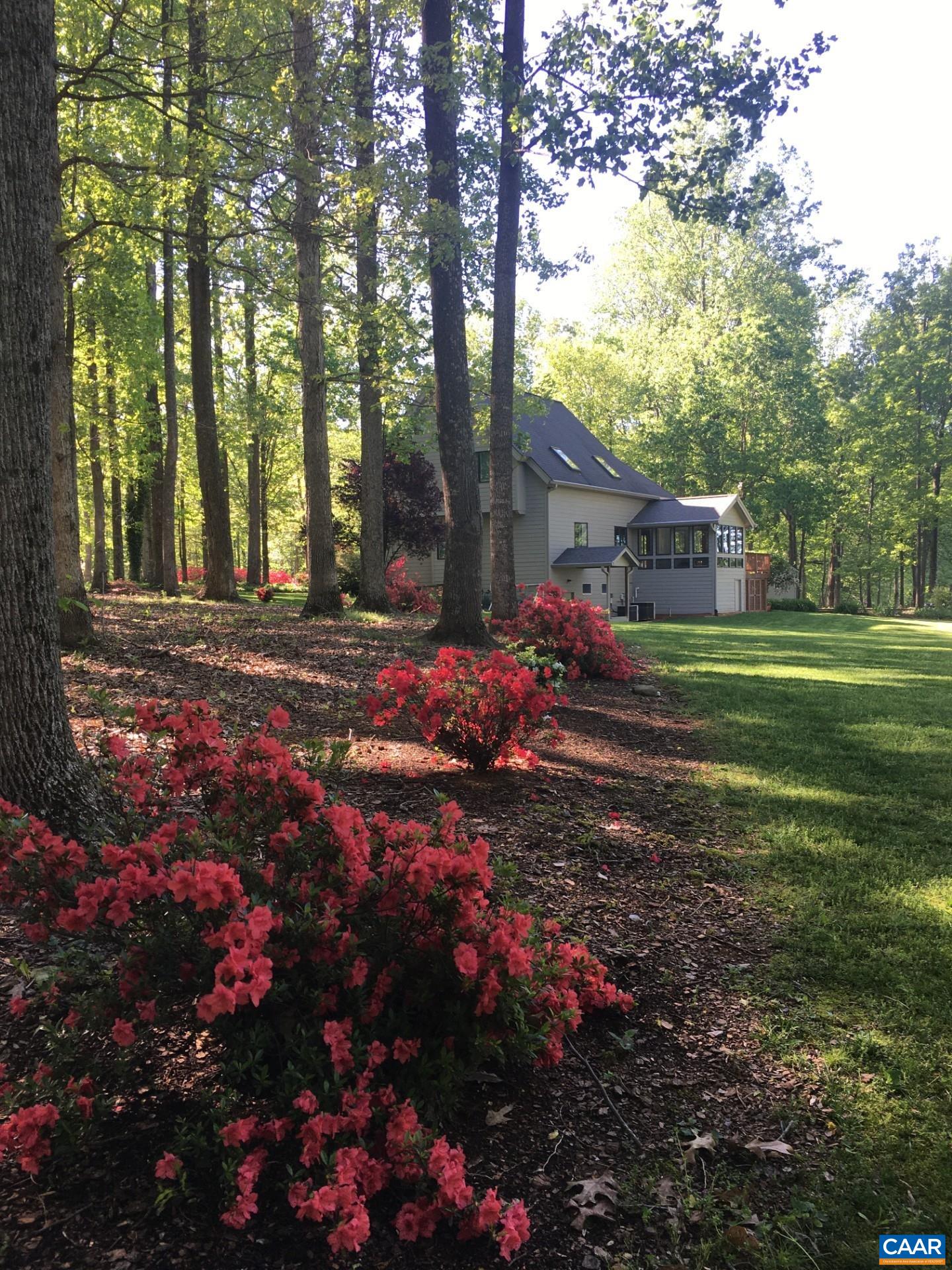 255 SADIE LN