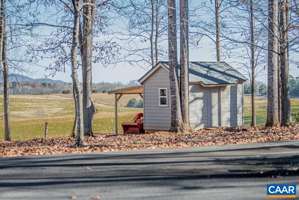 255 SADIE LN