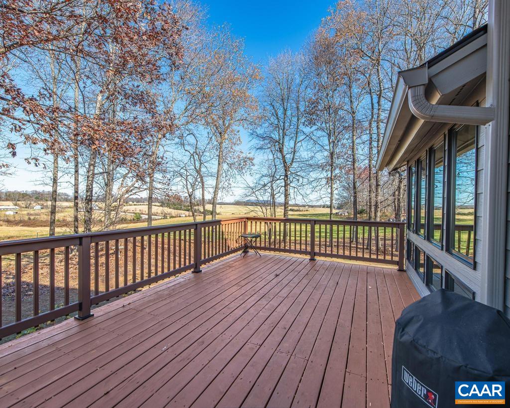 255 SADIE LN