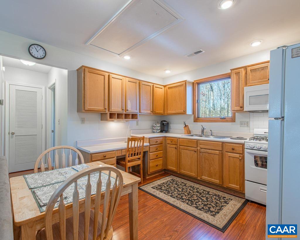255 SADIE LN