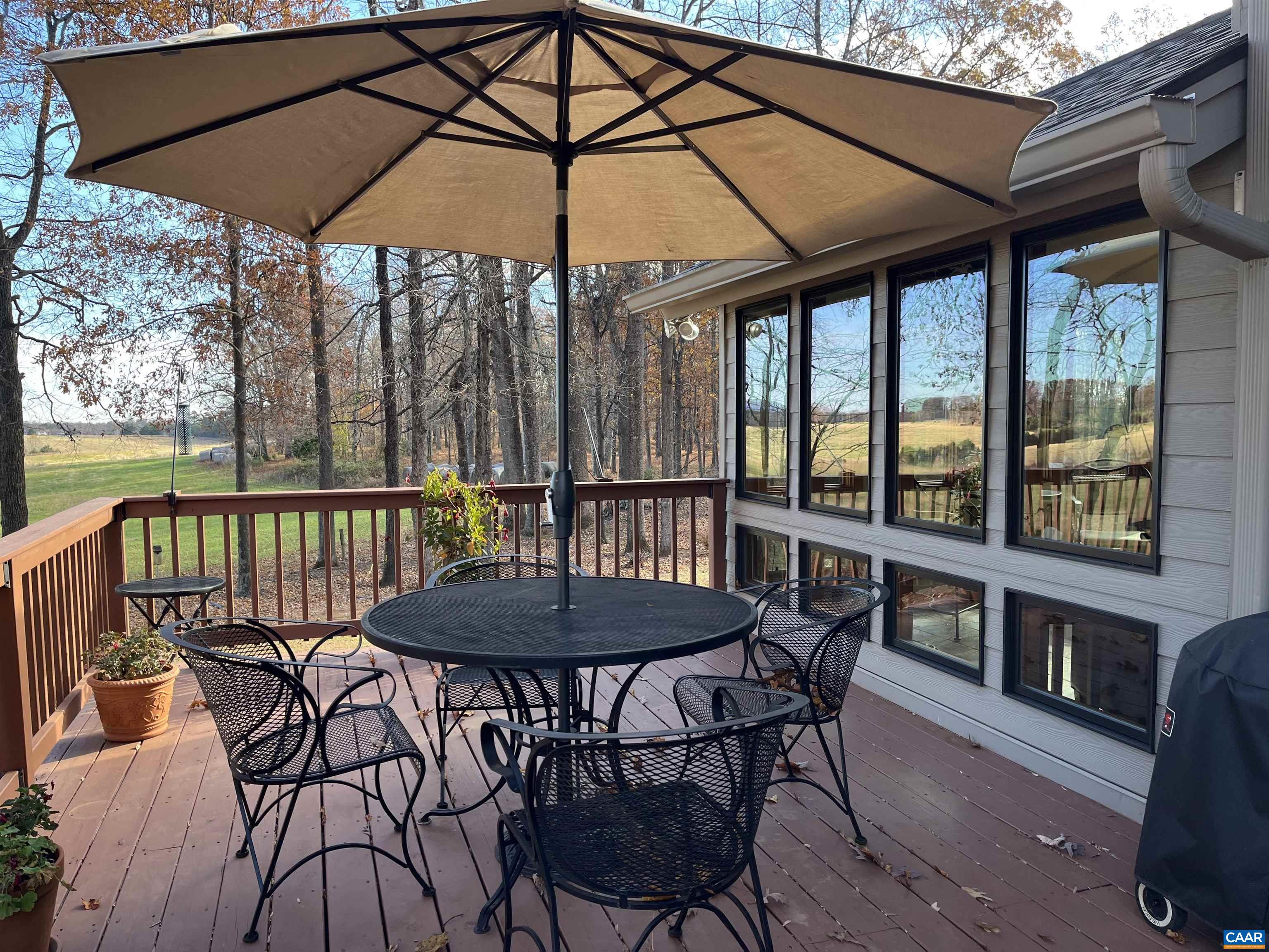 255 SADIE LN