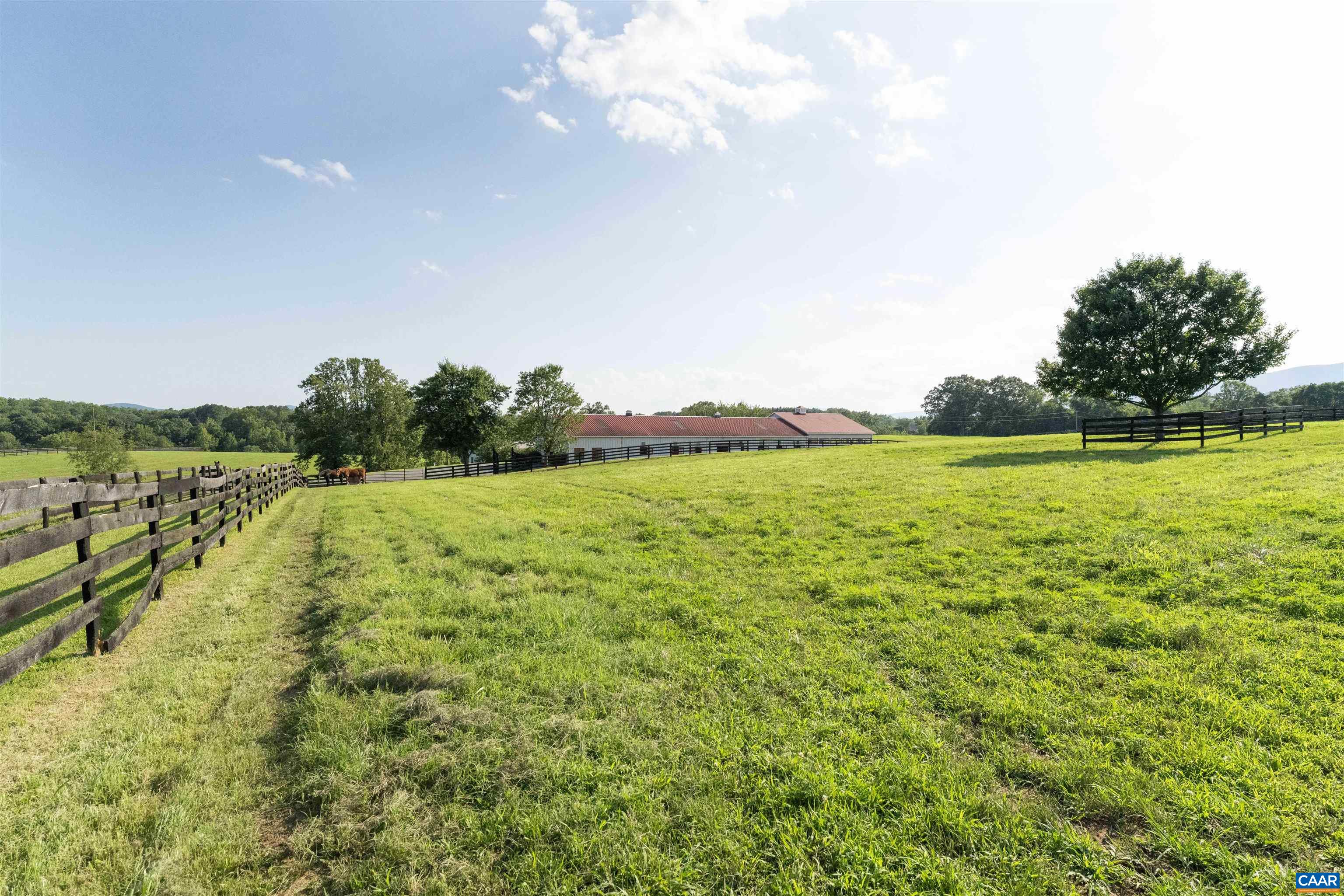 40B-37 THURSTON DR