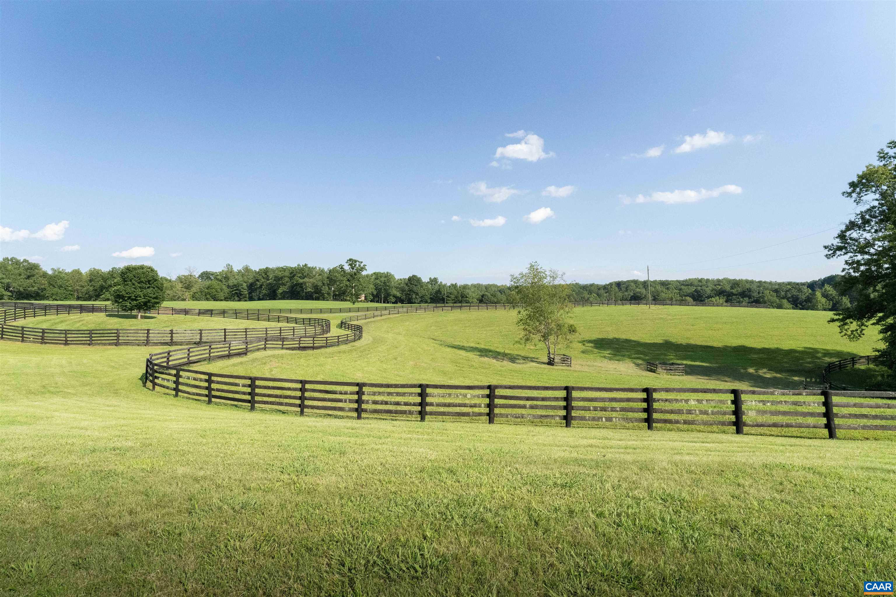 40B-37 THURSTON DR