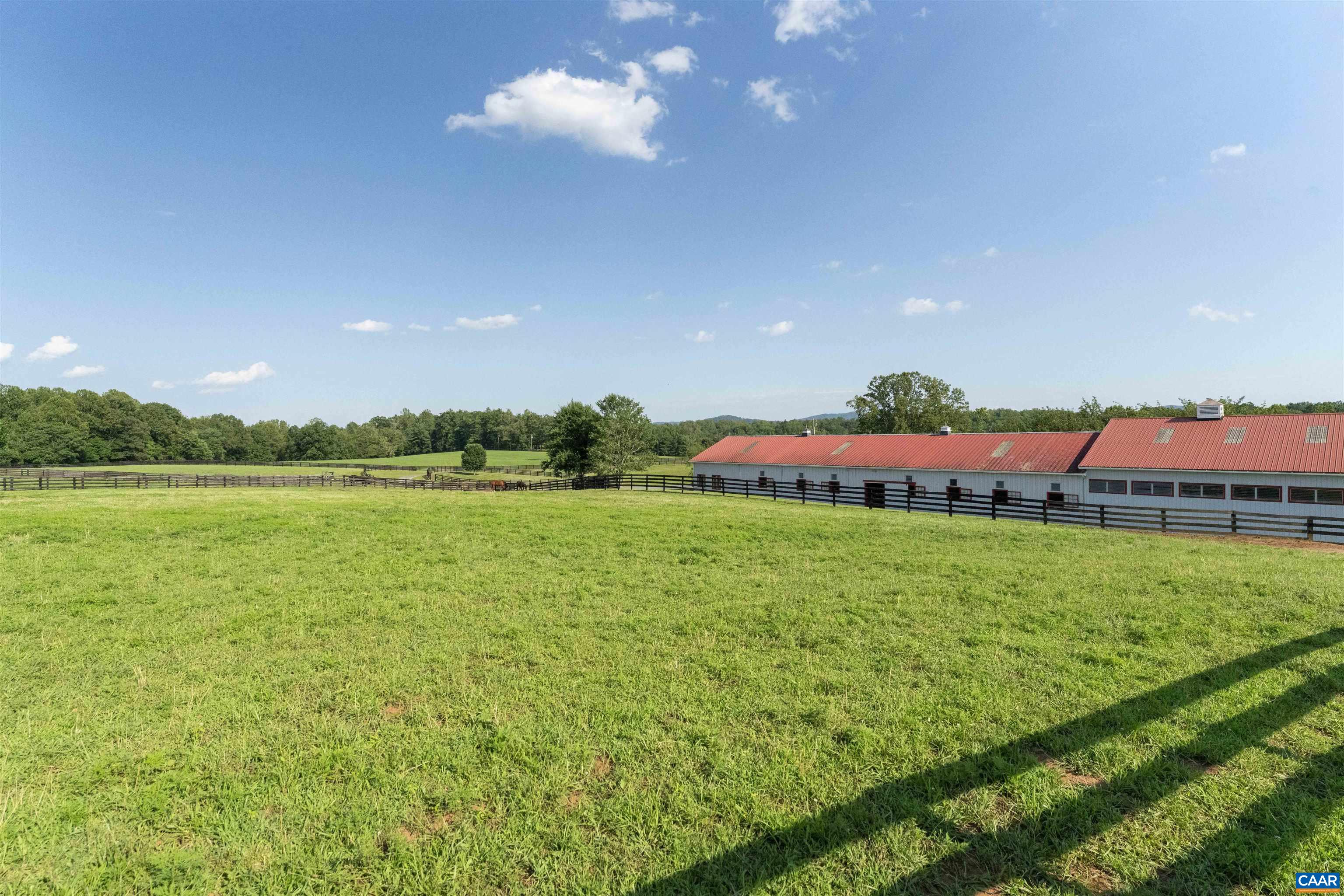 40B-37 THURSTON DR