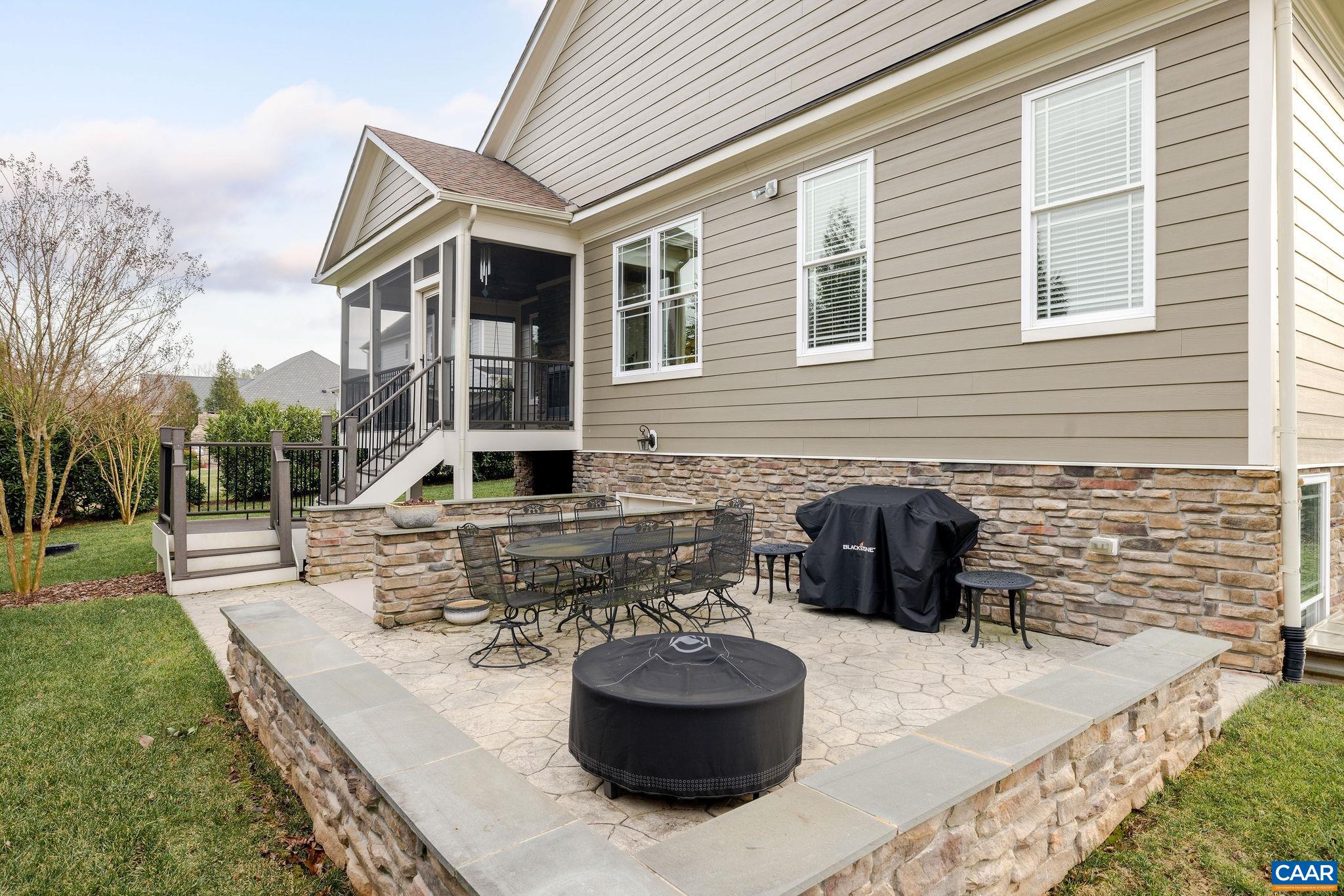 2449 PENDOWER LN