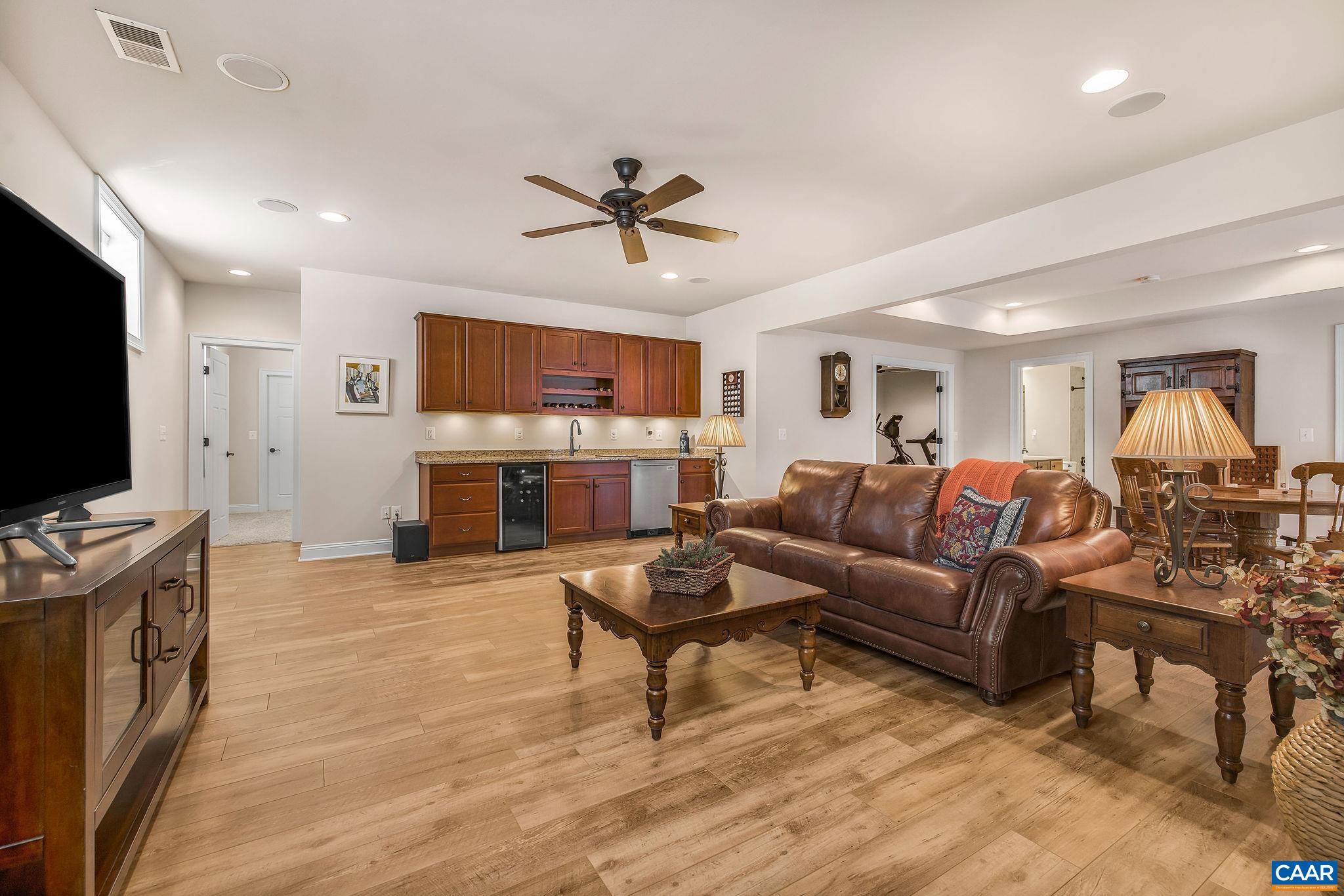 2449 PENDOWER LN