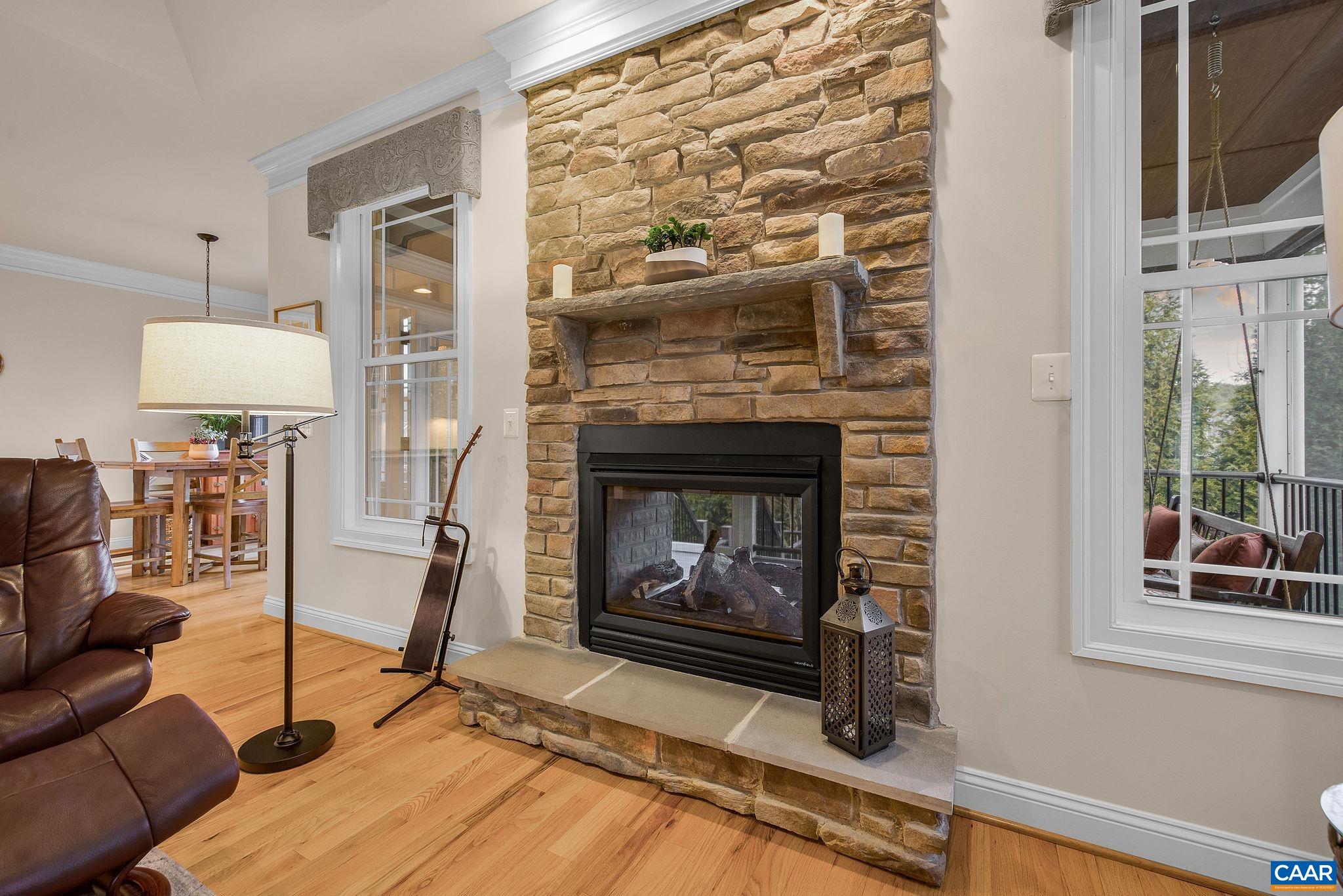 2449 PENDOWER LN