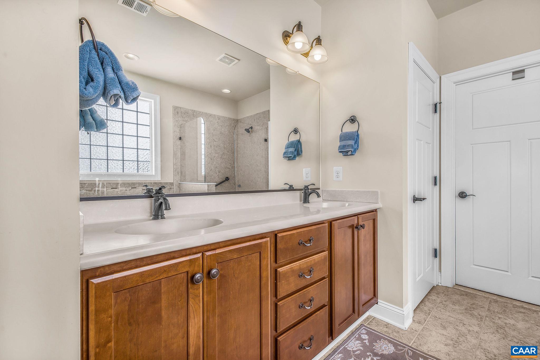 2449 PENDOWER LN