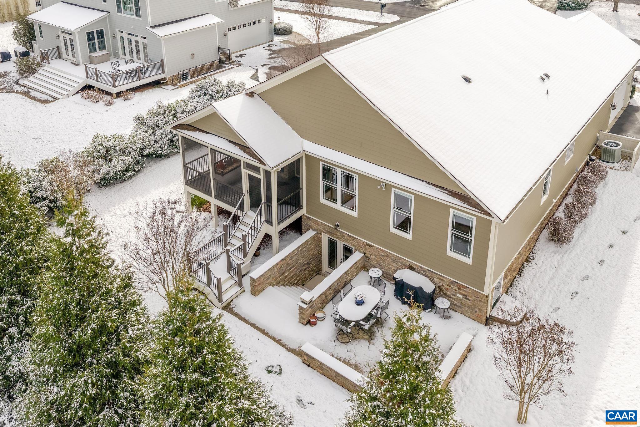 2449 PENDOWER LN