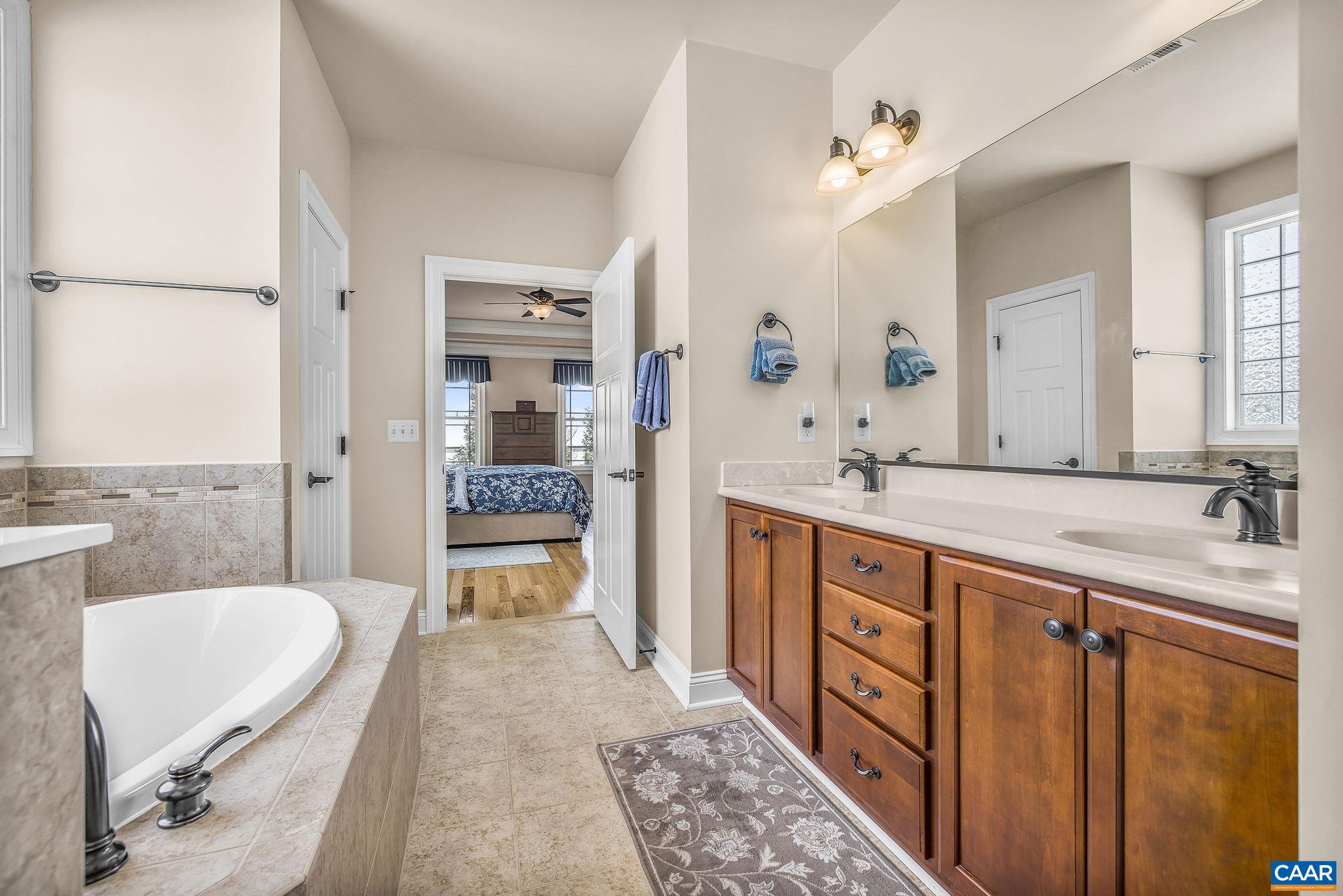 2449 PENDOWER LN