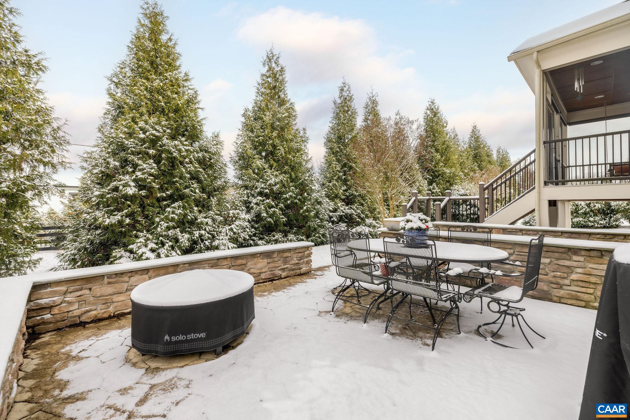 2449 PENDOWER LN