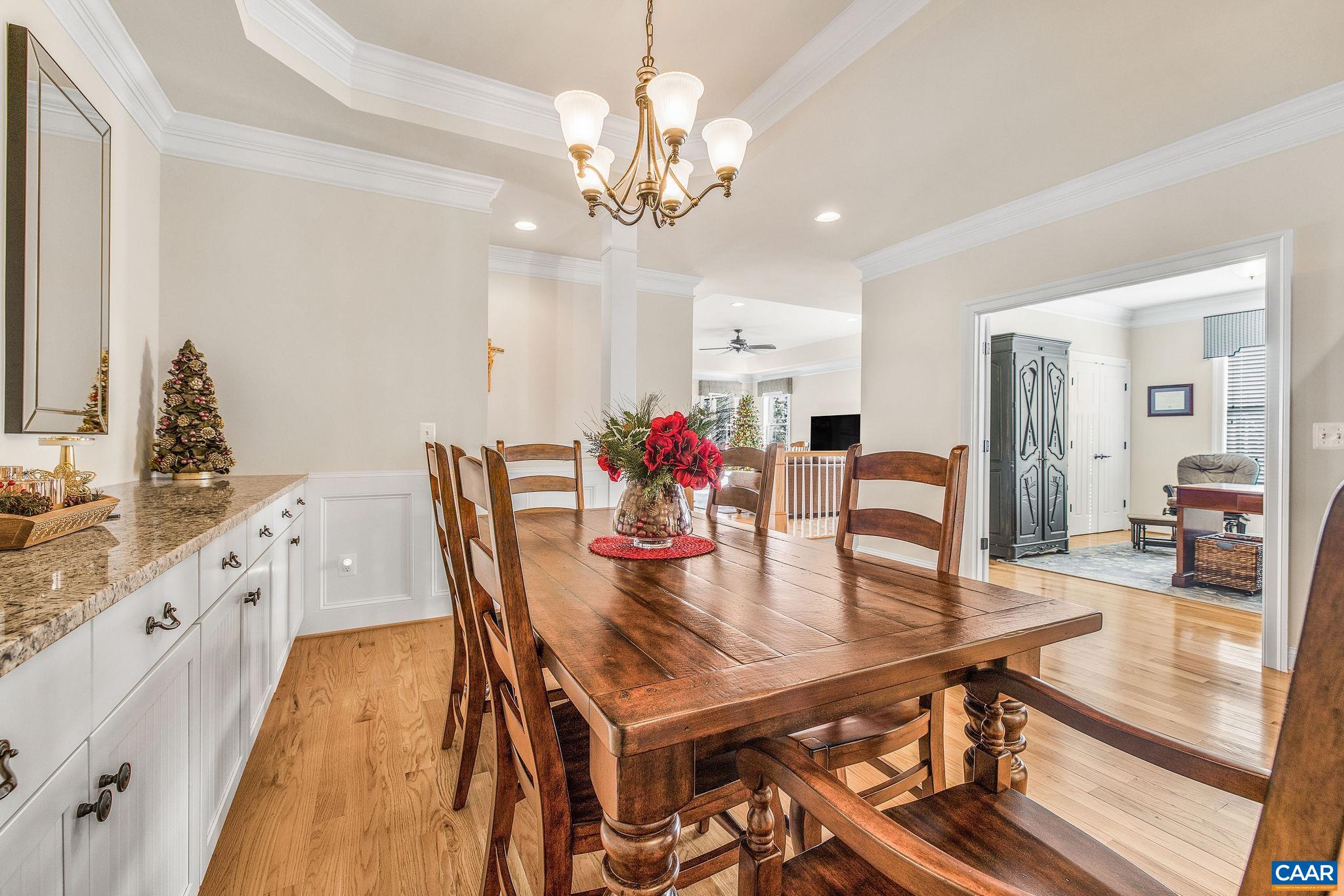 2449 PENDOWER LN