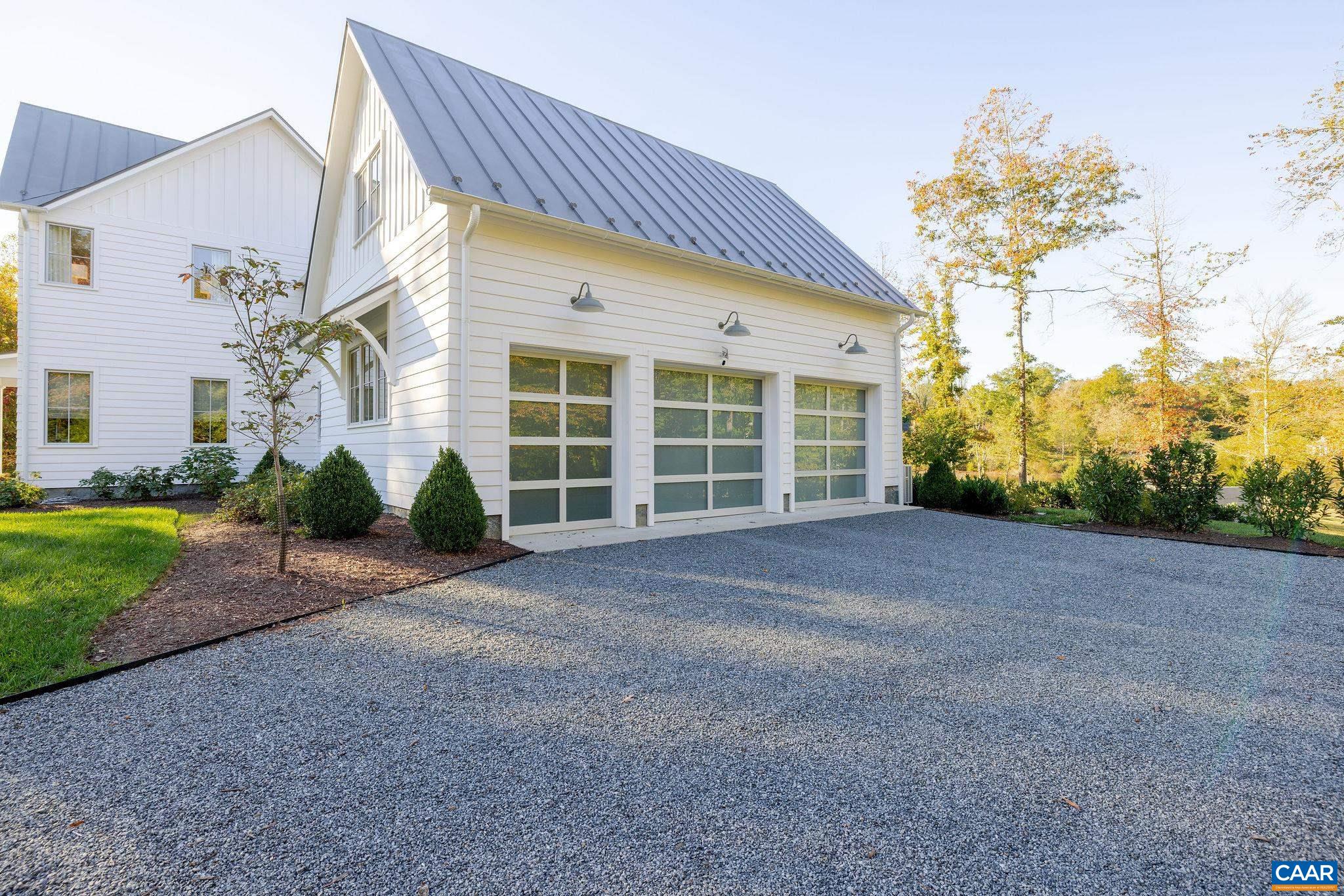 2775 PALMER DR