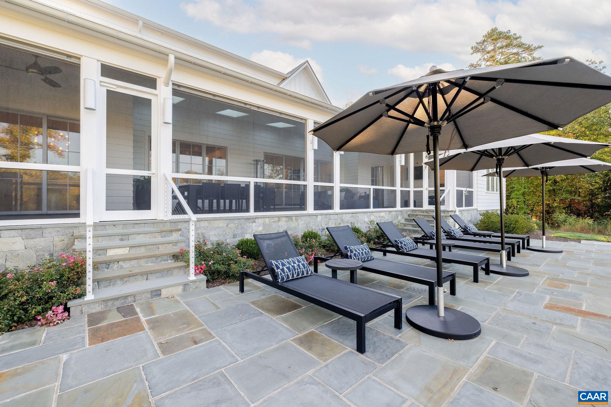 2775 PALMER DR