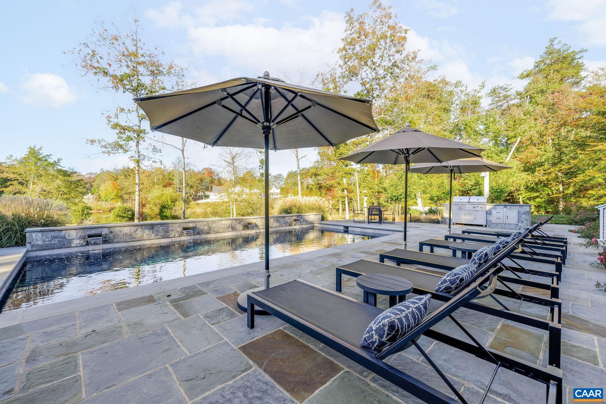2775 PALMER DR