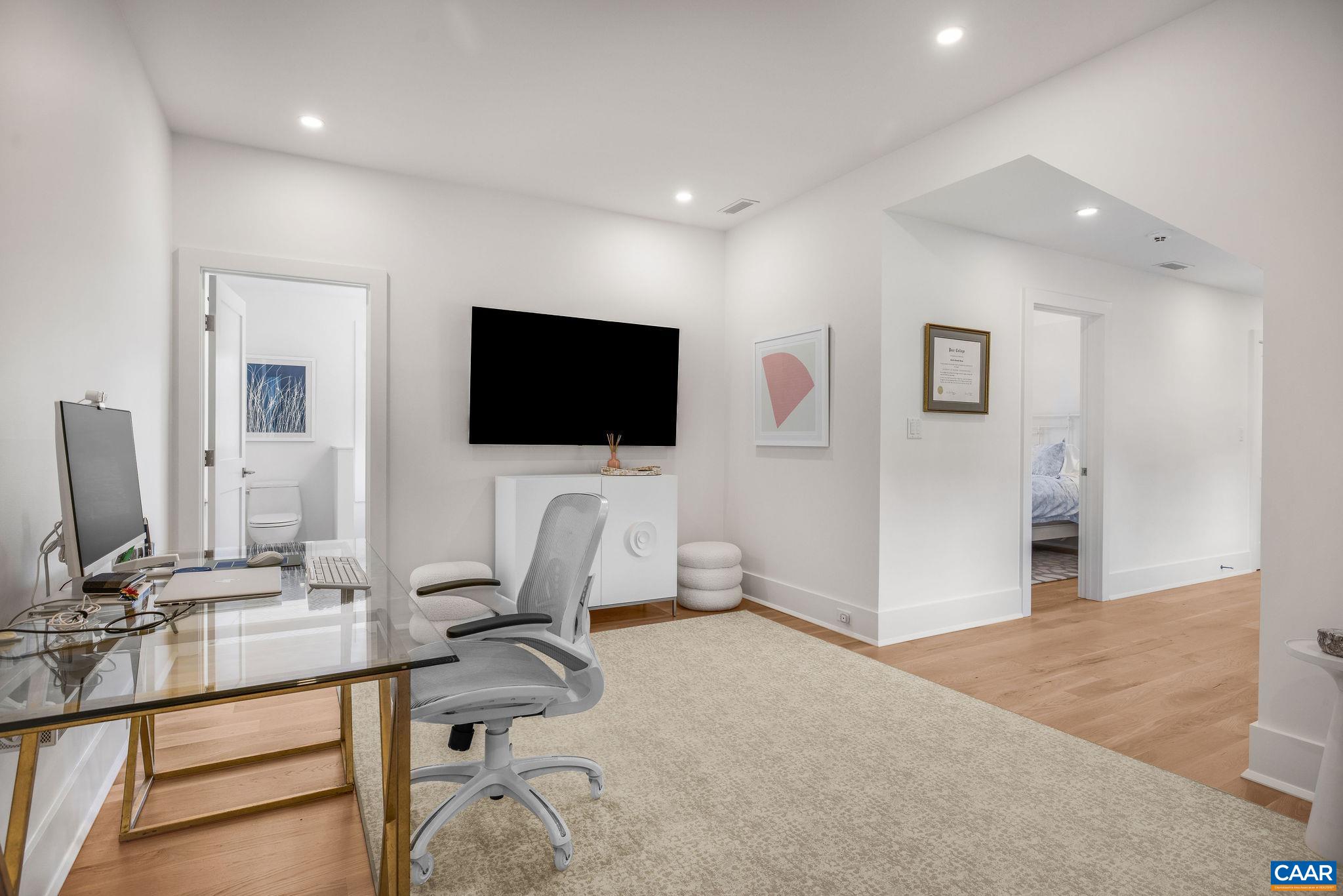 2775 PALMER DR