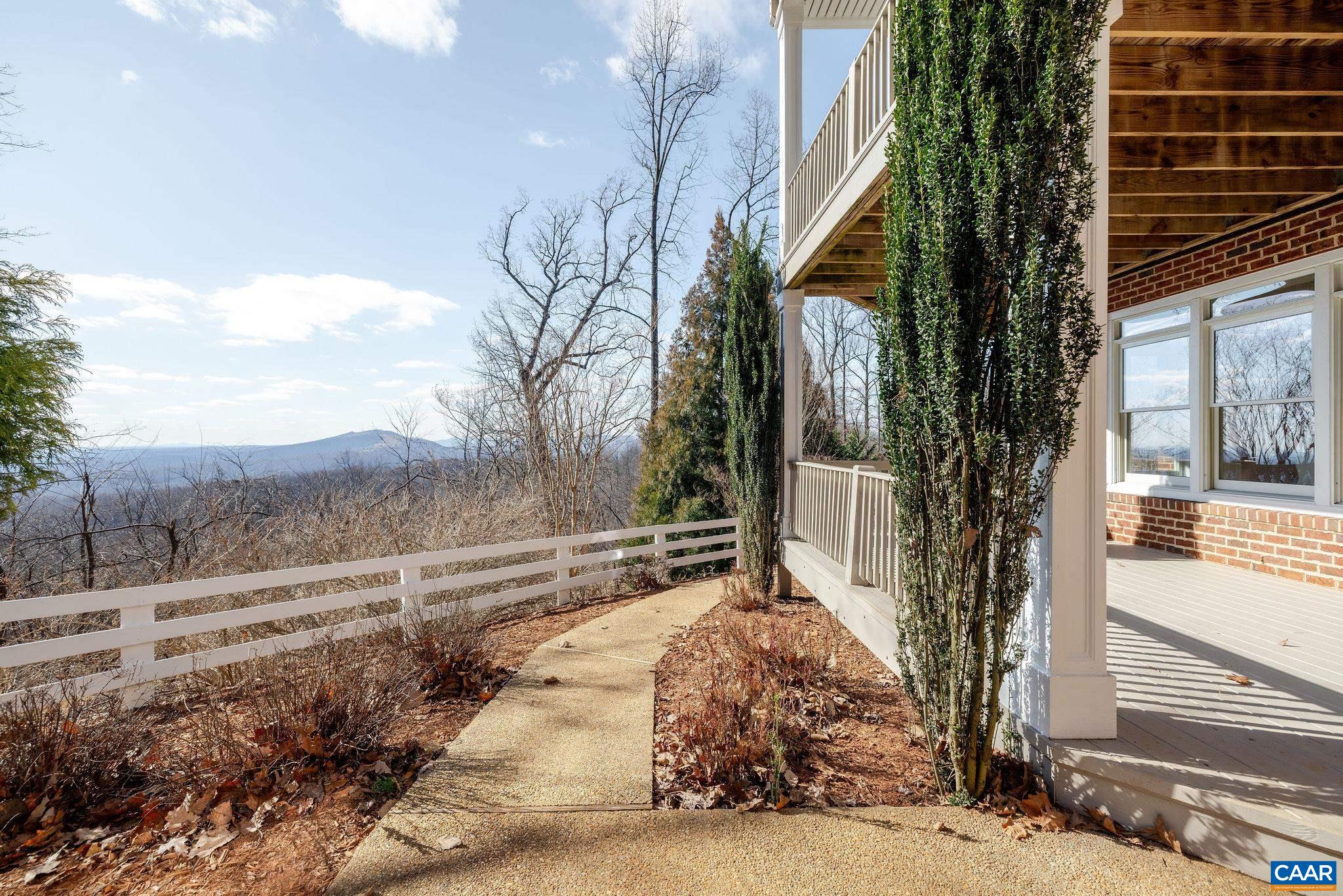 2556 SUMMIT RIDGE TRL