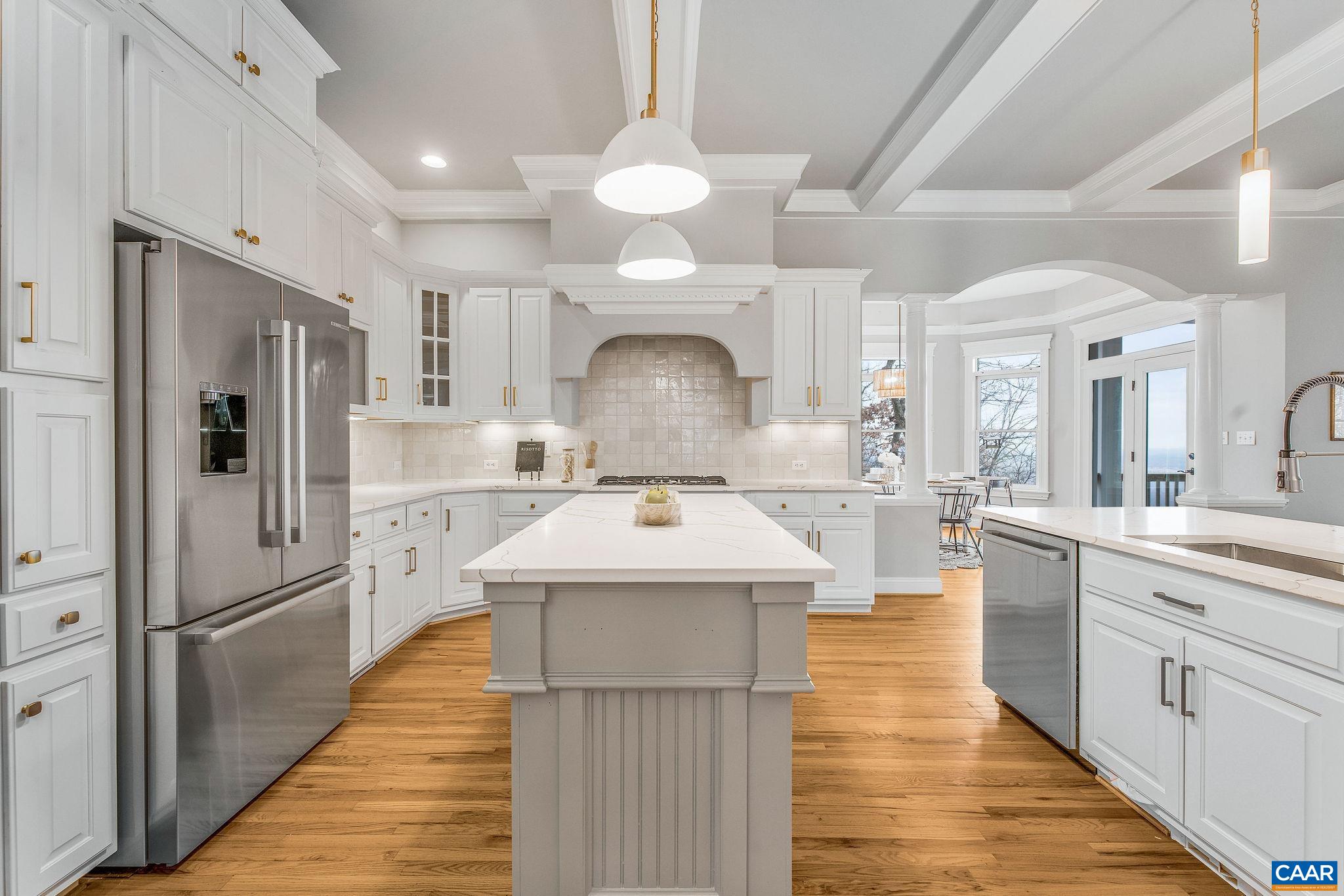 2556 SUMMIT RIDGE TRL
