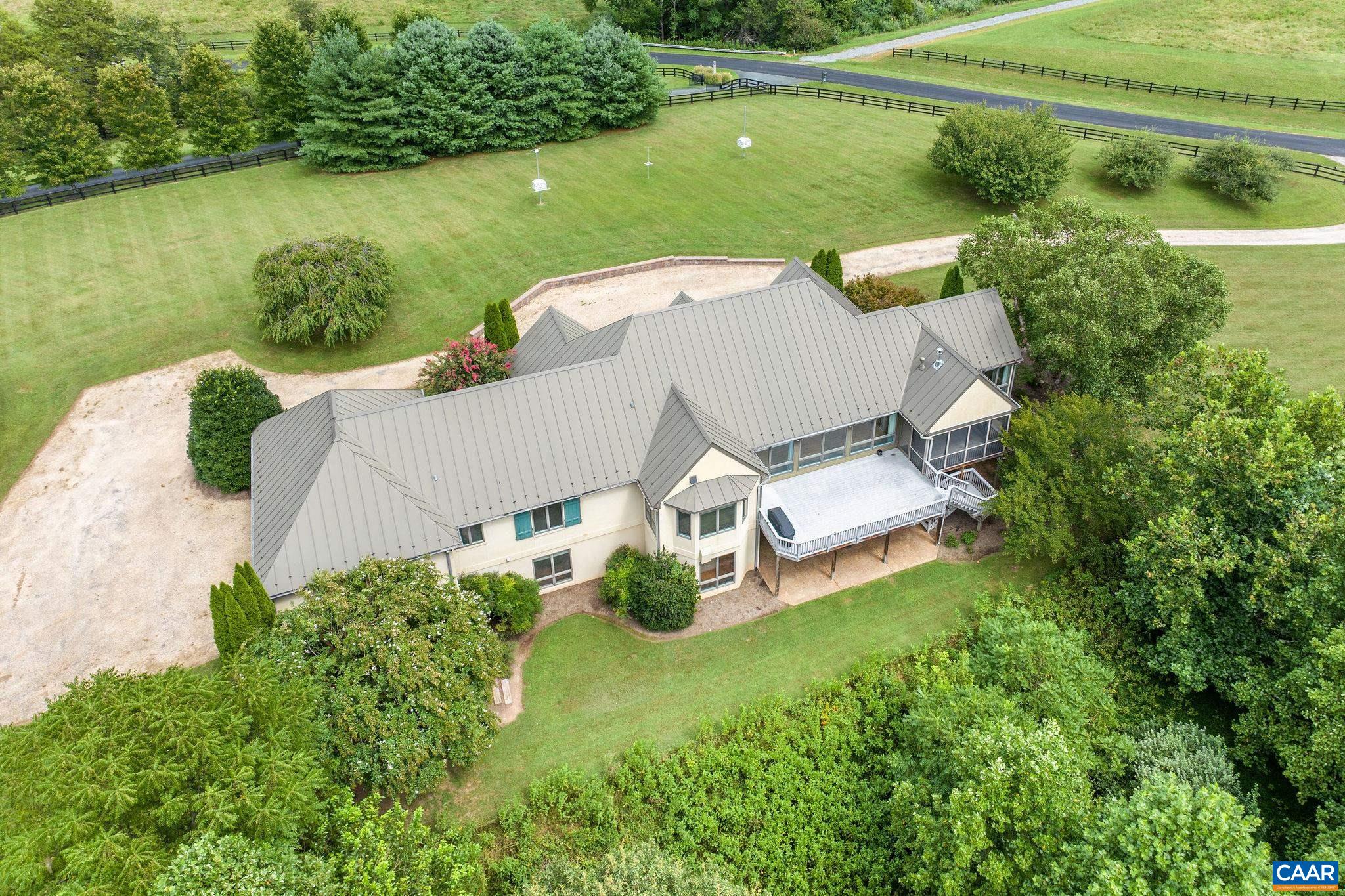 2940 MILTON VILLAGE LN