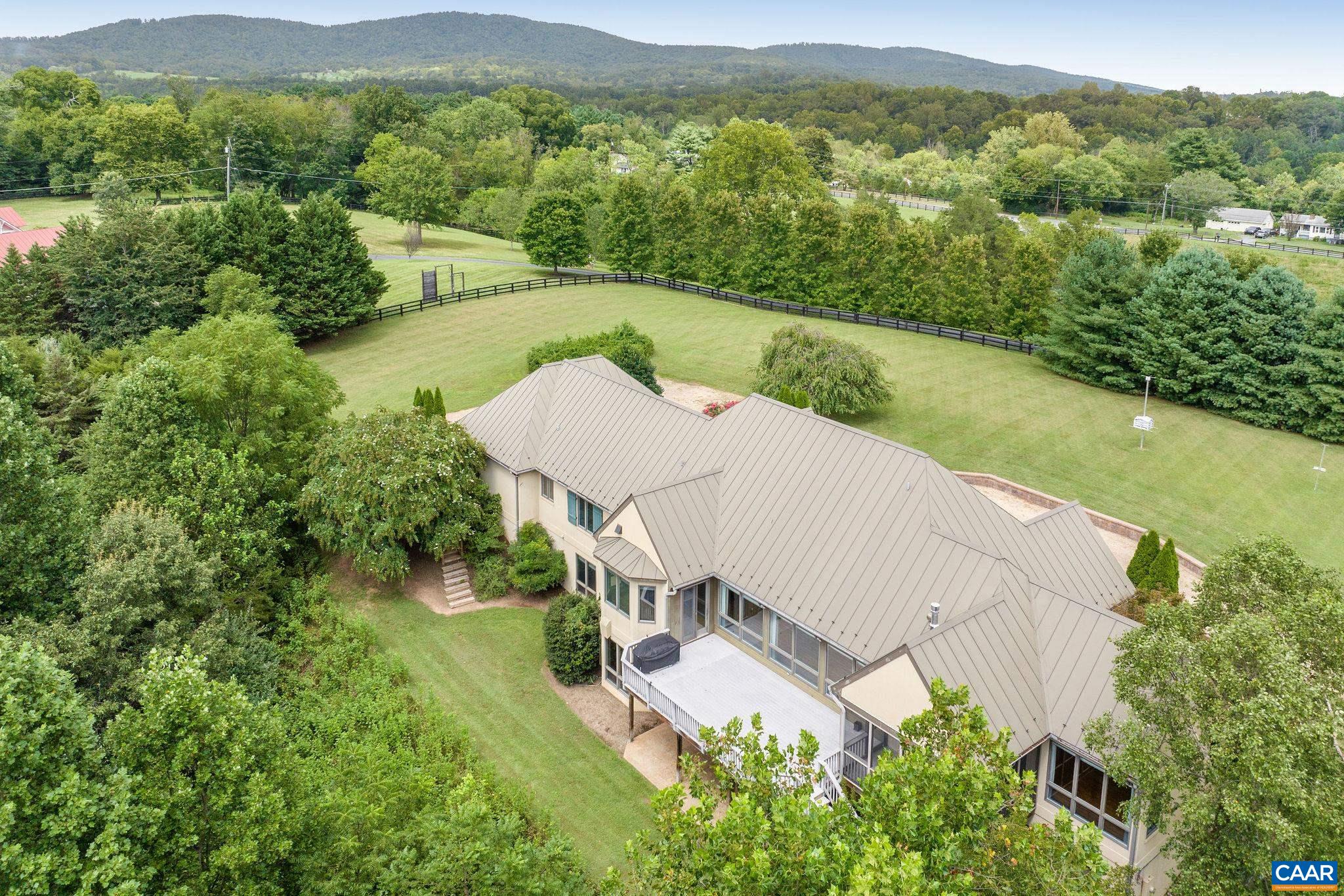 2940 MILTON VILLAGE LN