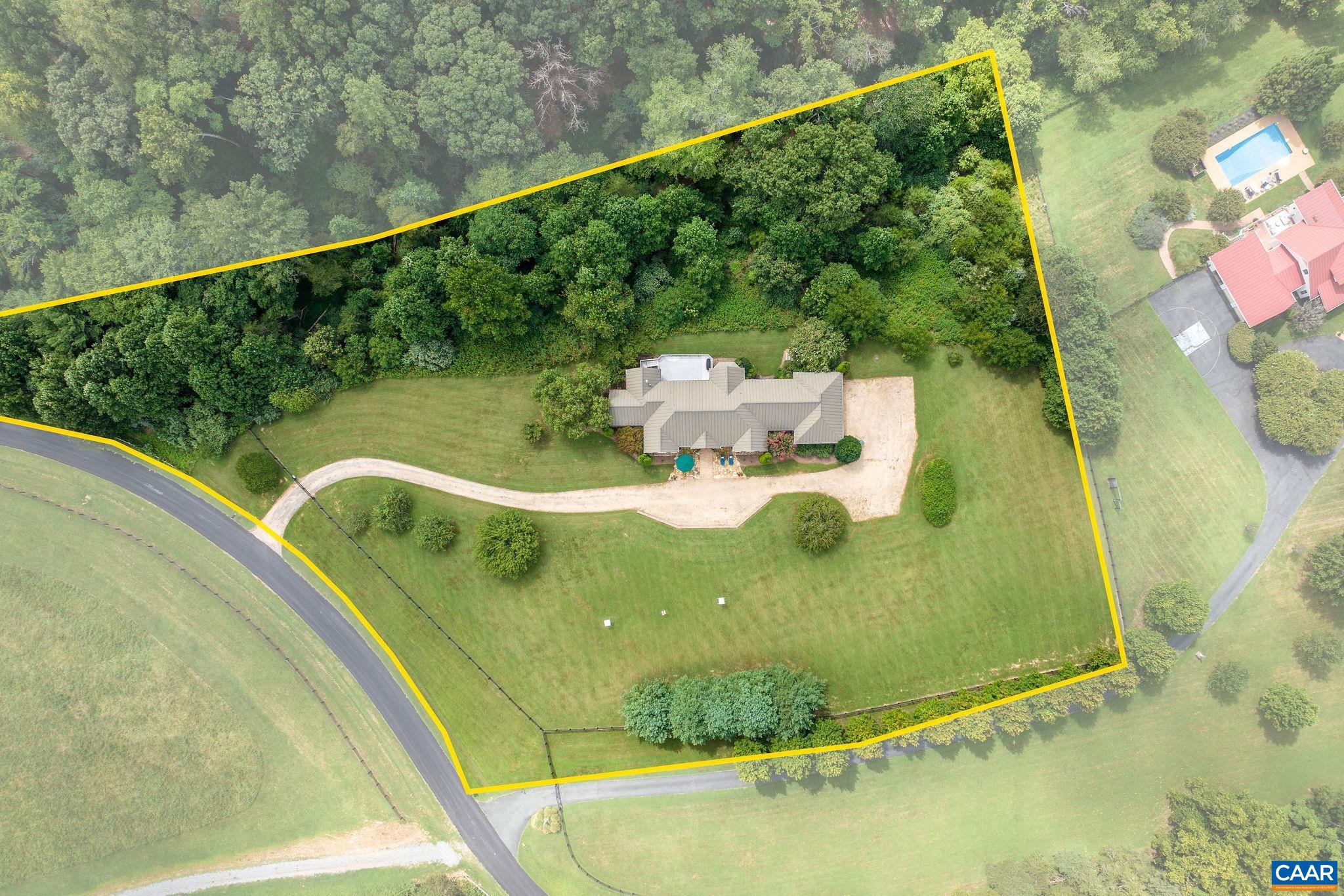 2940 MILTON VILLAGE LN