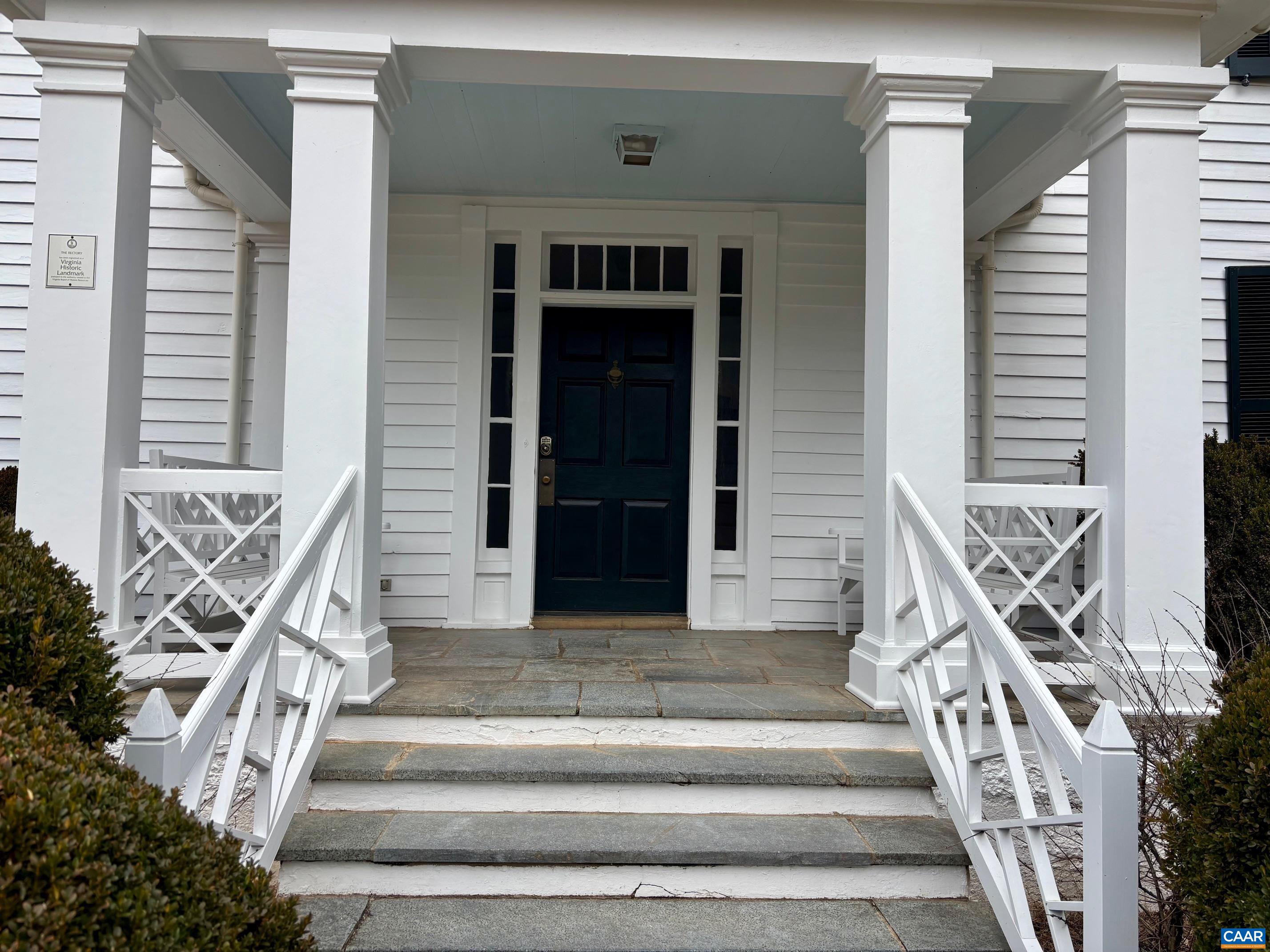 800 GLENDOWER RD