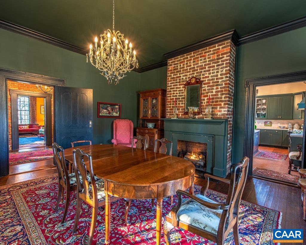 145 AMPTHILL RD