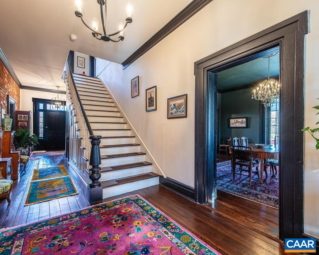 145 AMPTHILL RD