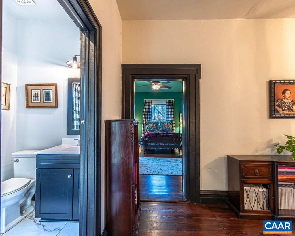 145 AMPTHILL RD