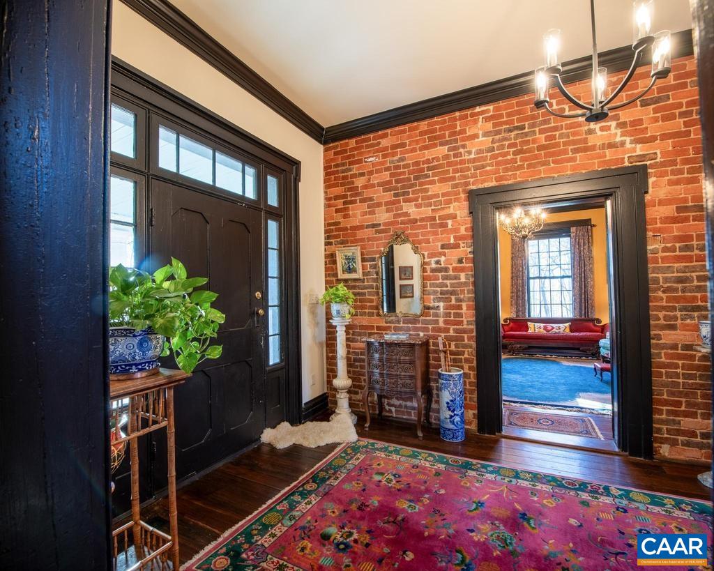 145 AMPTHILL RD