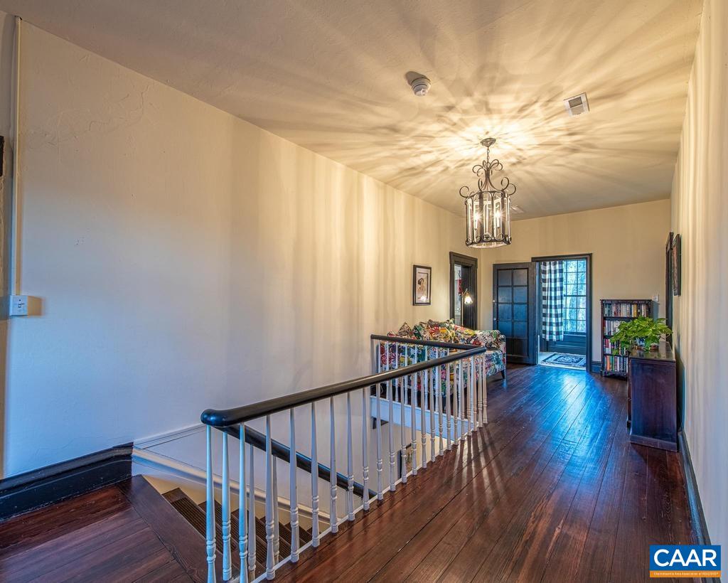 145 AMPTHILL RD