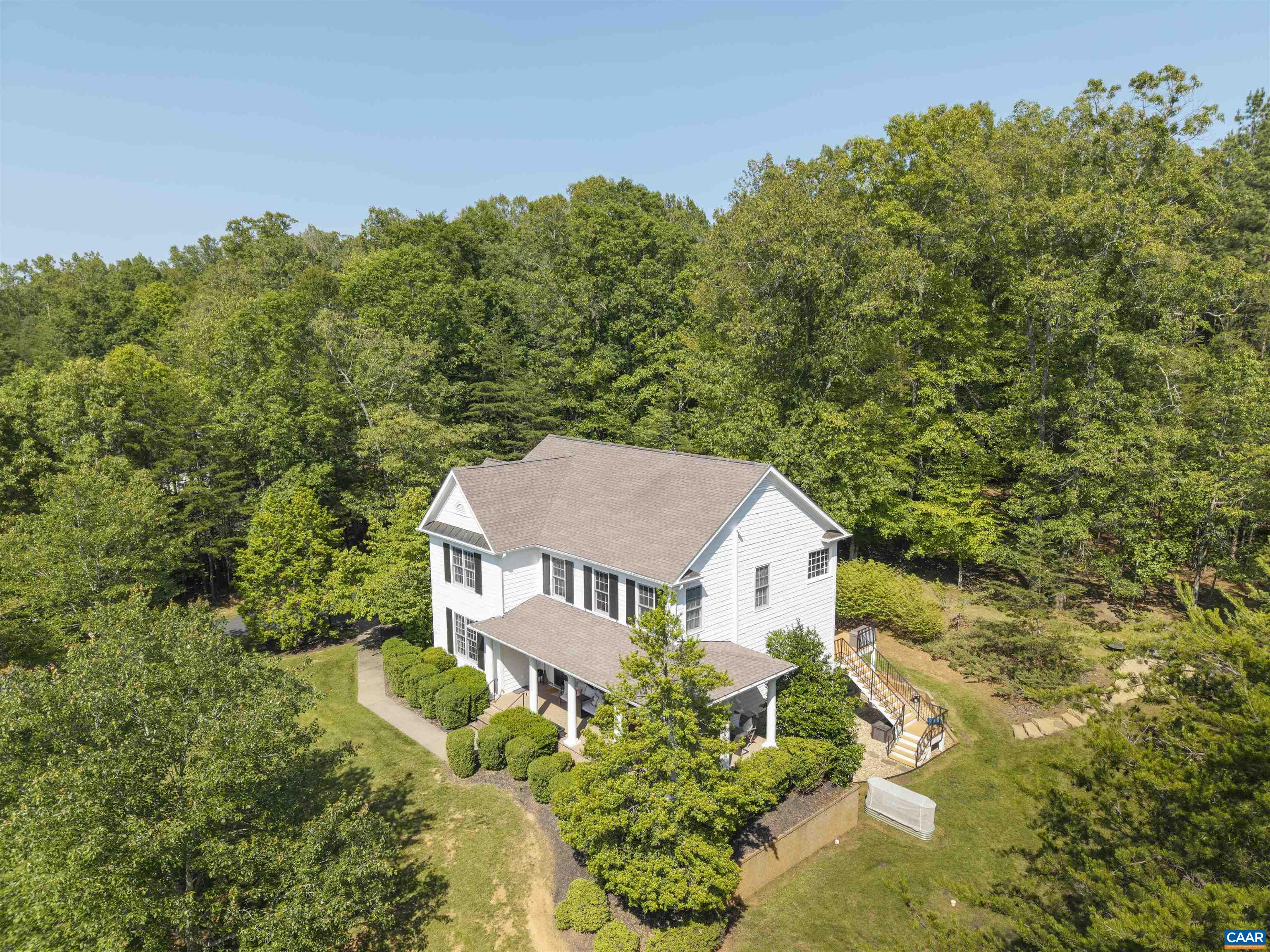 4275 REDWOOD LN