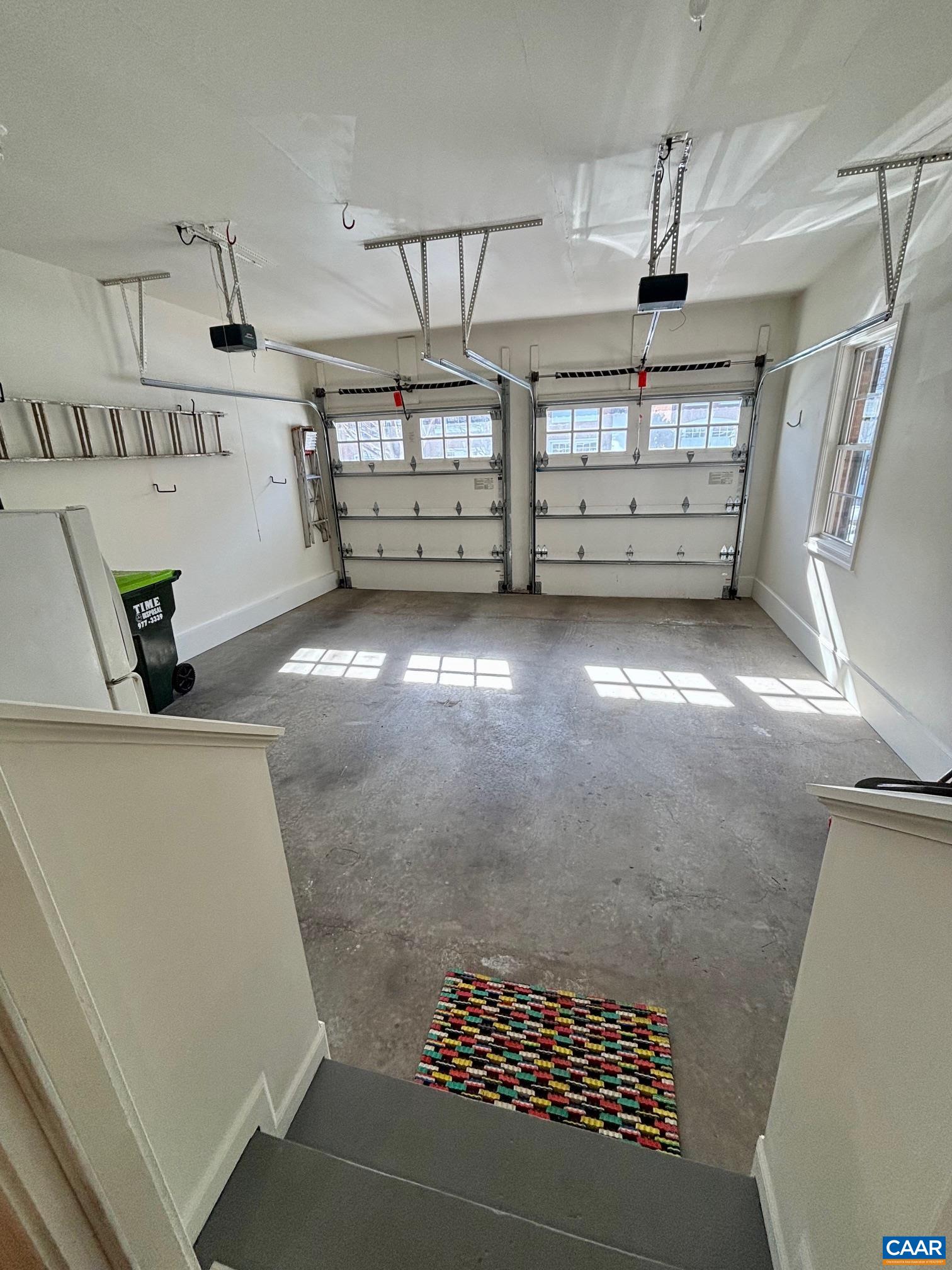643 EIGHT WOODS LN