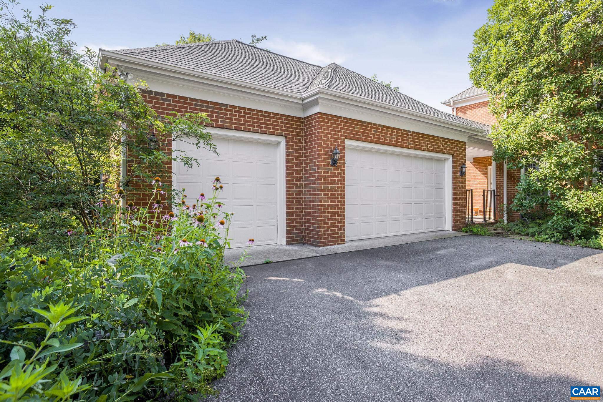 2420 PENDOWER LN