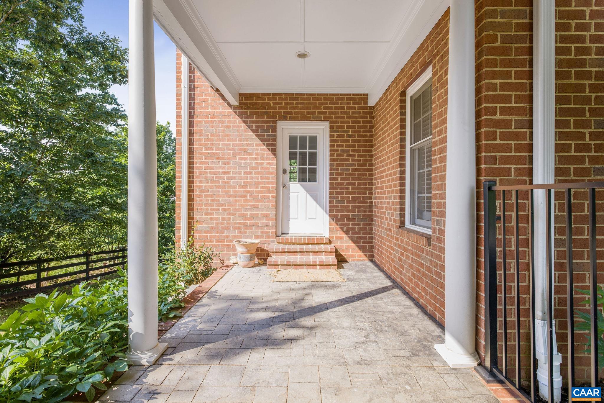 2420 PENDOWER LN