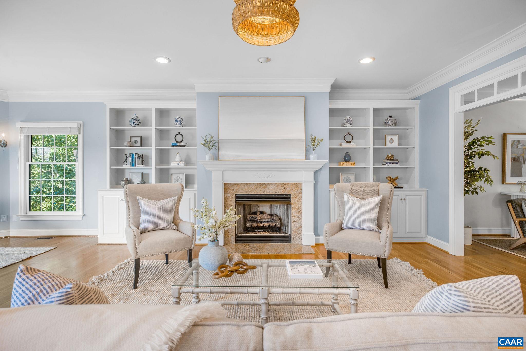 2420 PENDOWER LN
