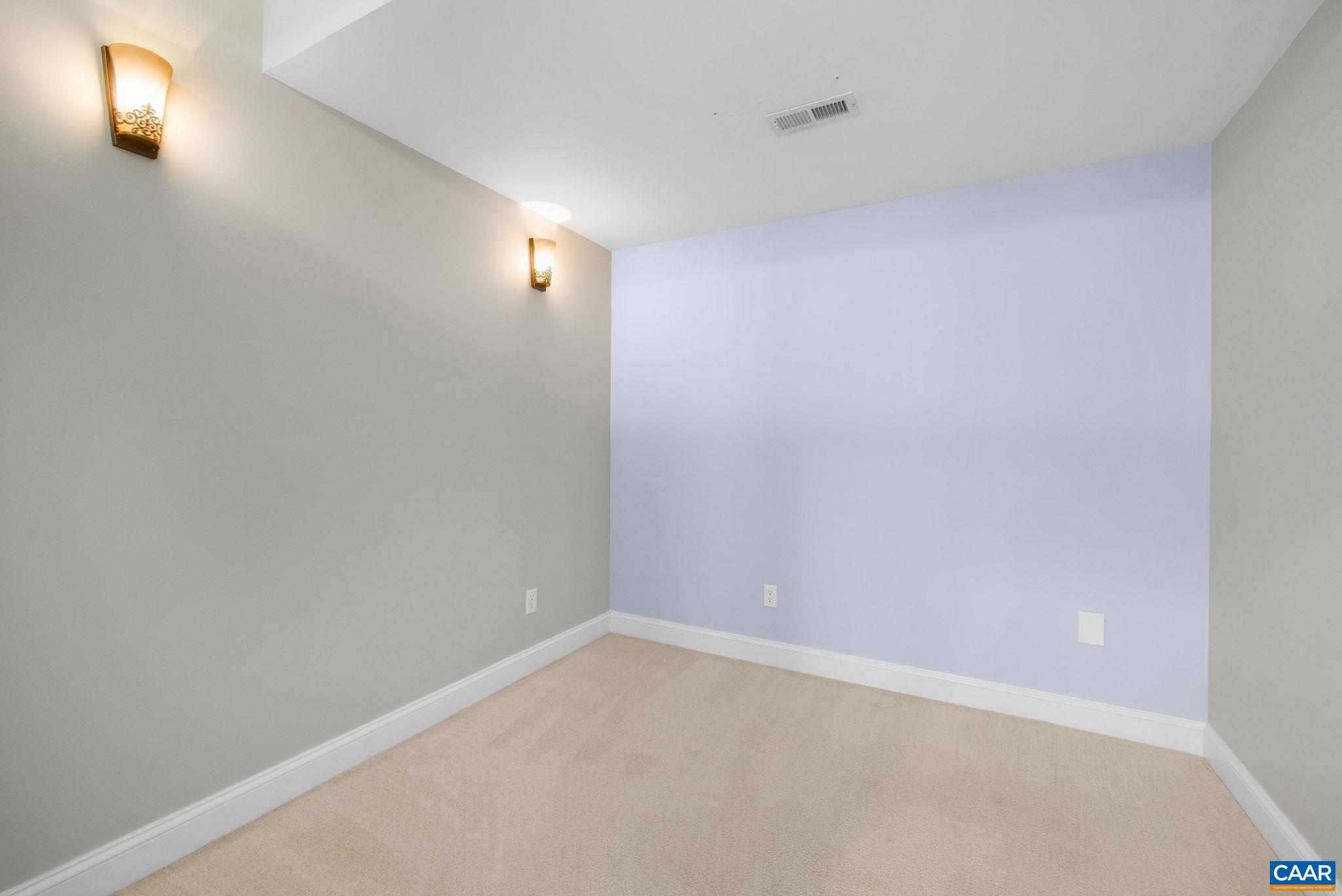 2420 PENDOWER LN
