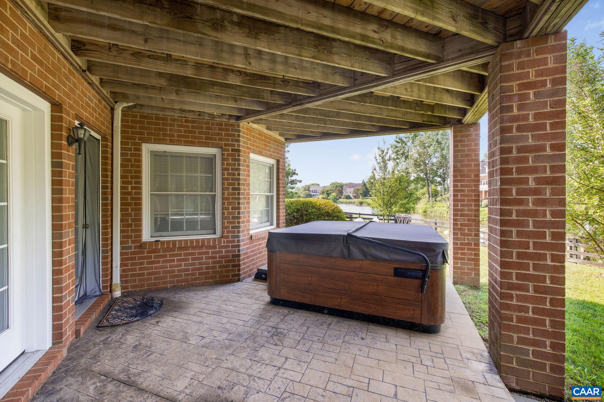 2420 PENDOWER LN