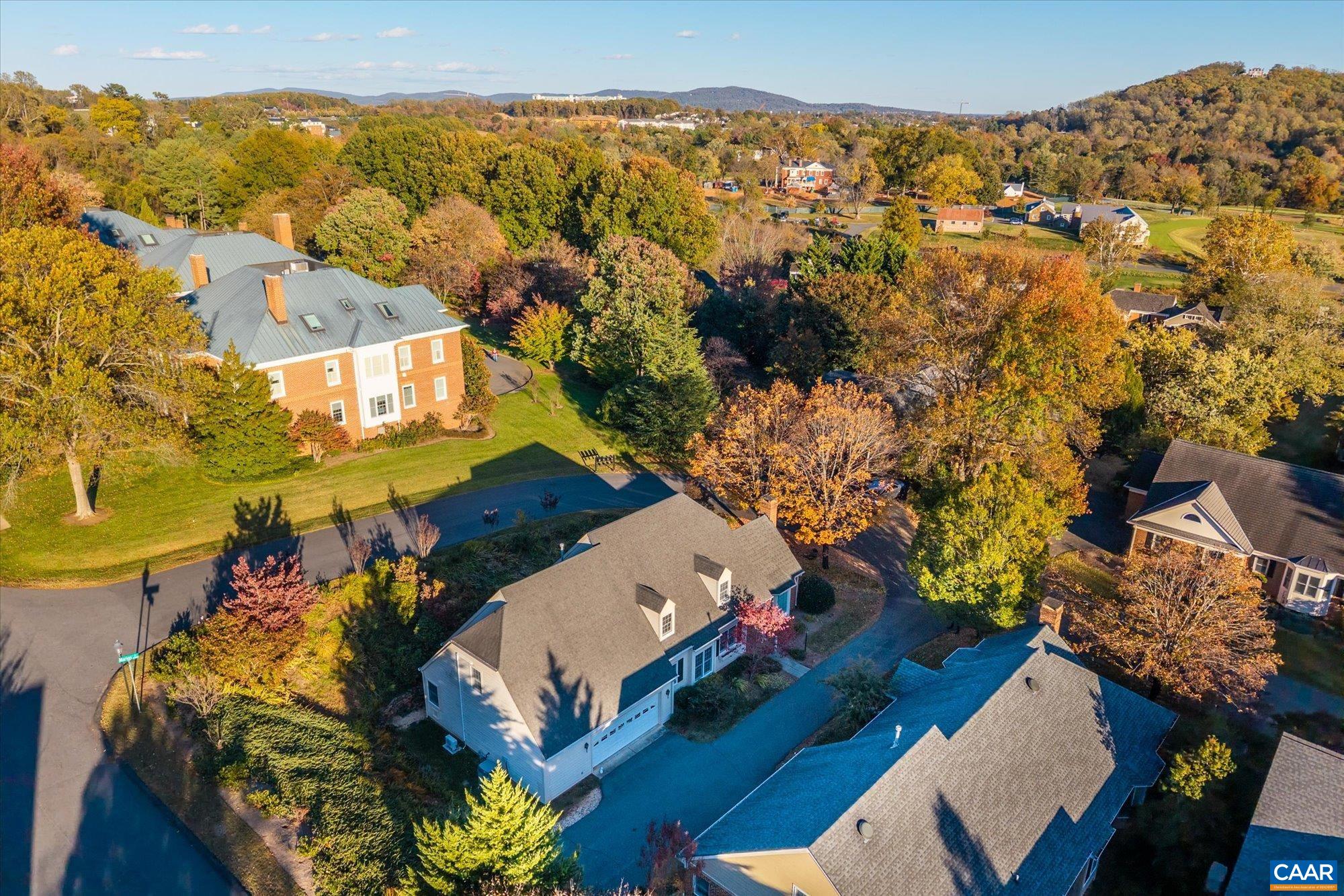 1116 MARION DR