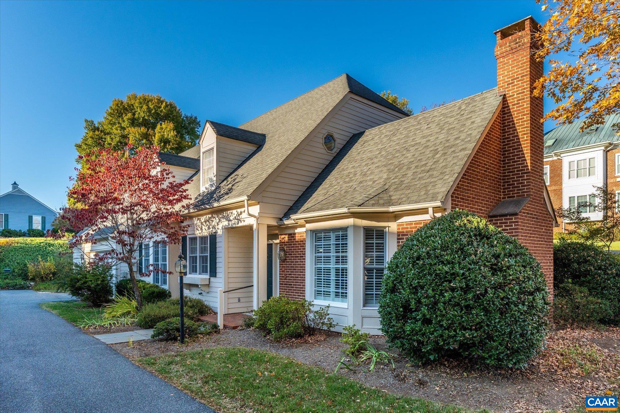 1116 MARION DR