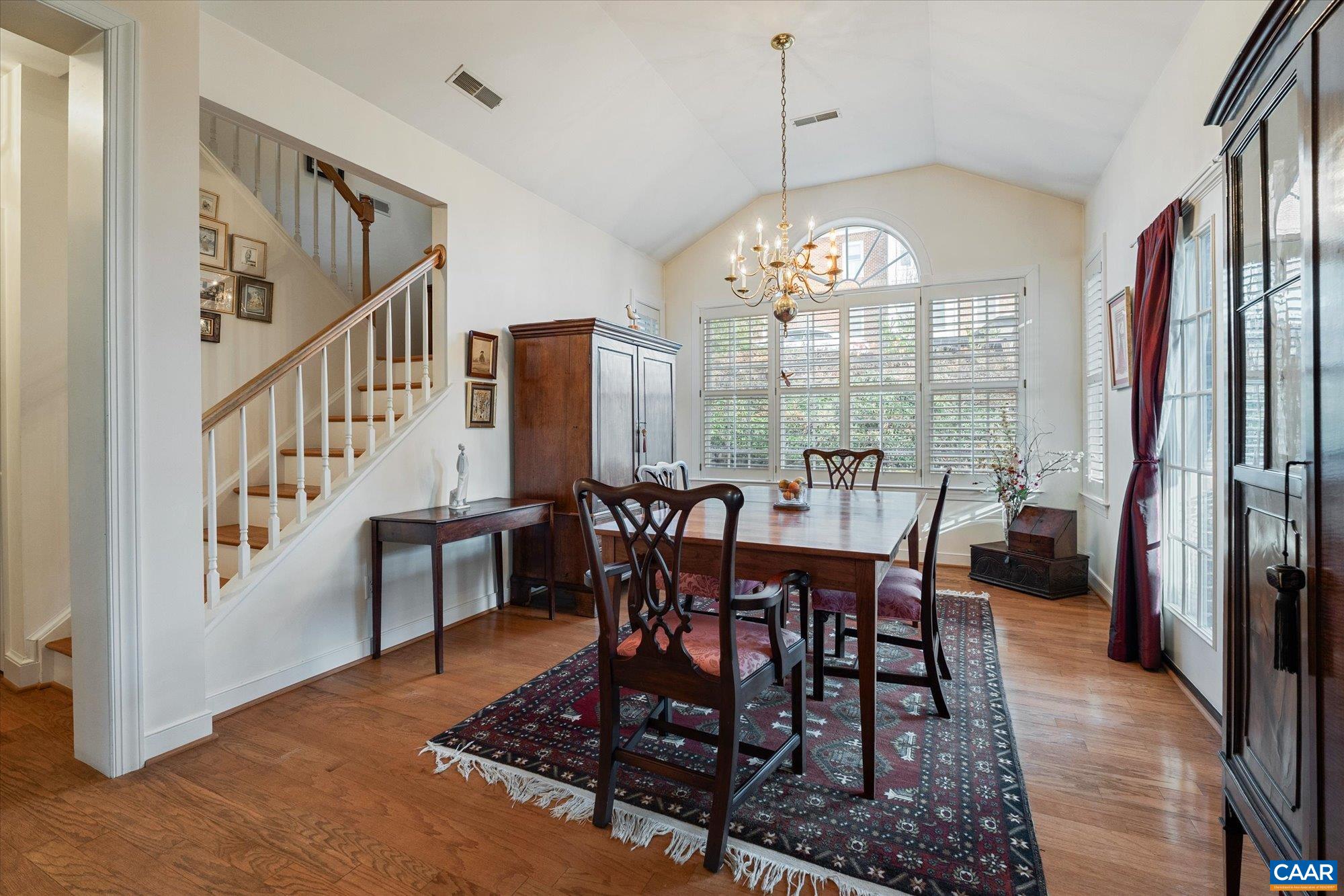 1116 MARION DR