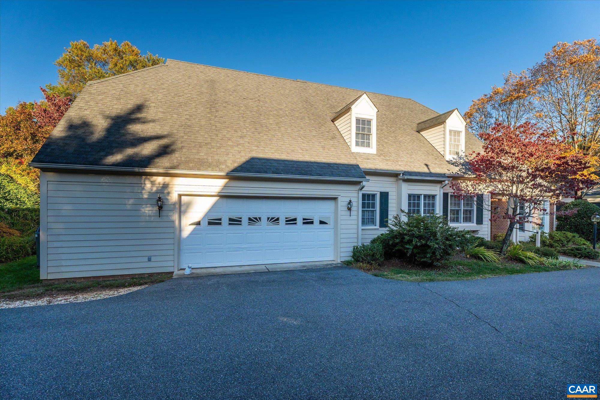 1116 MARION DR