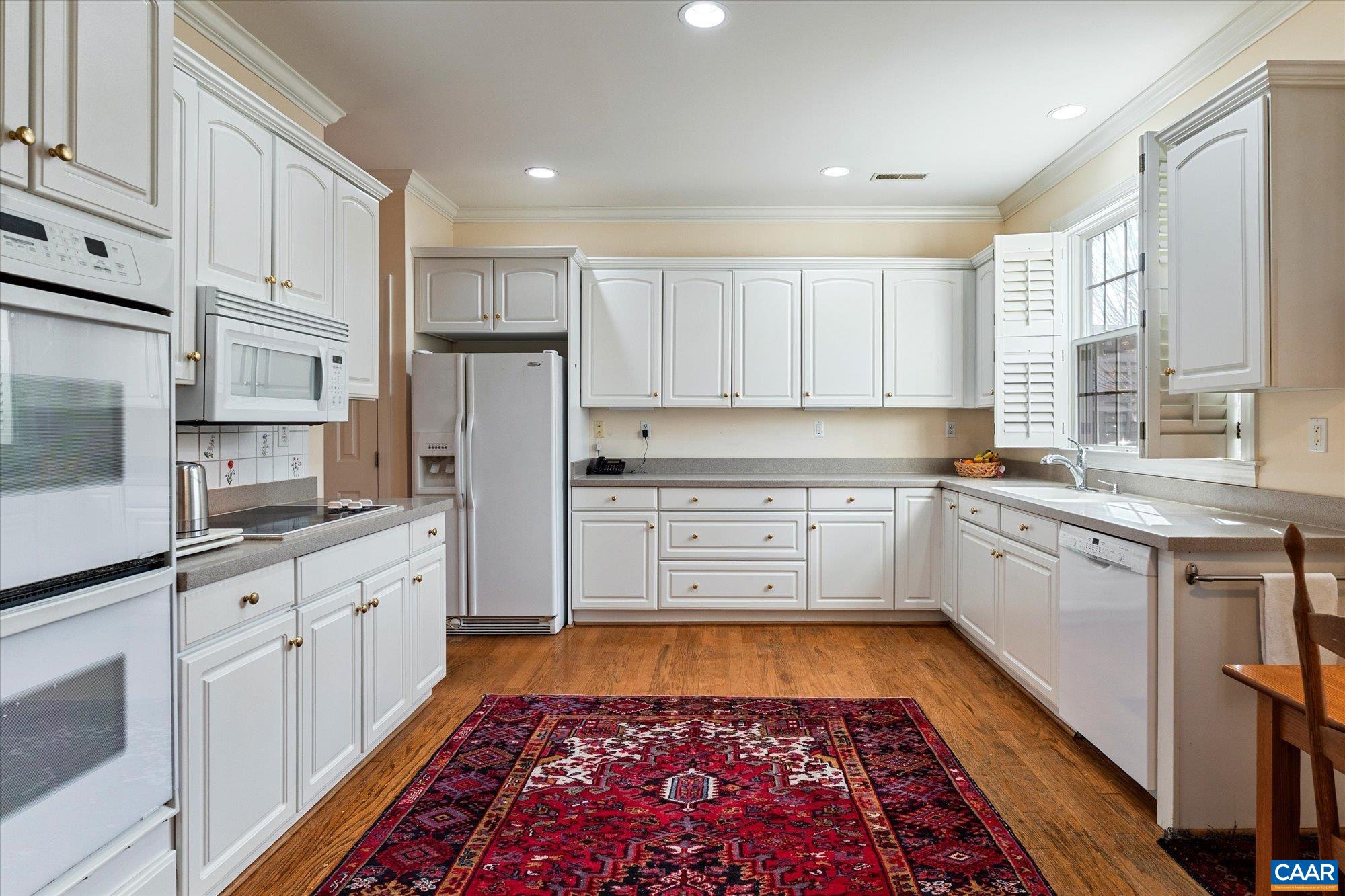 1116 MARION DR