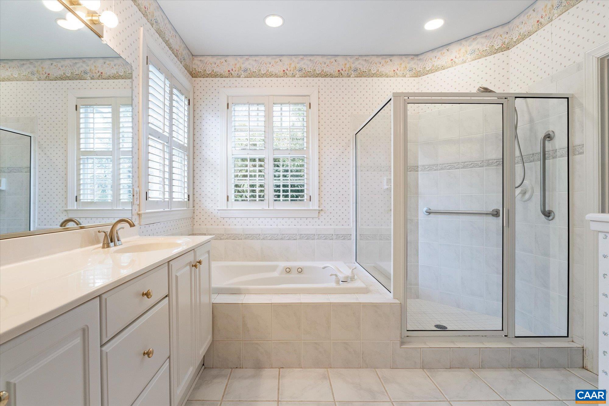 1116 MARION DR