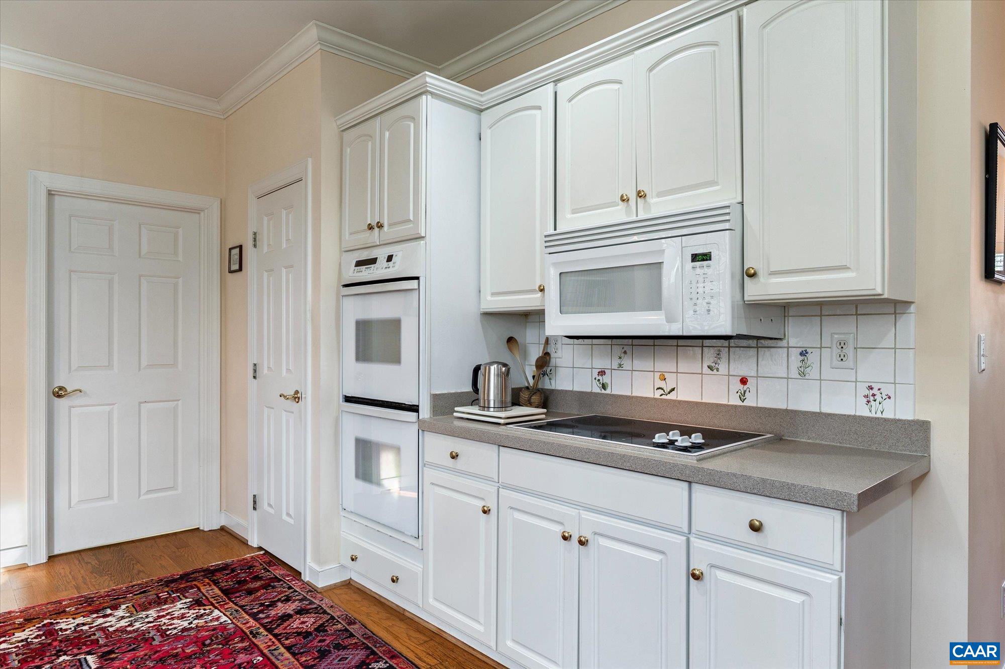 1116 MARION DR